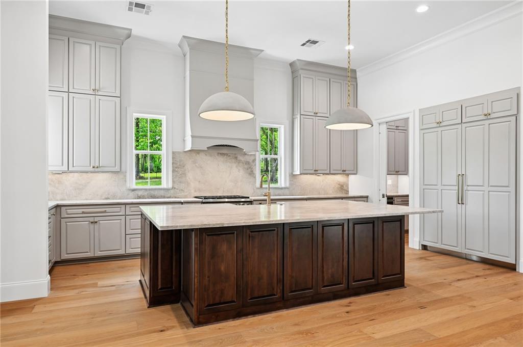 2745 SHADE TREE Court