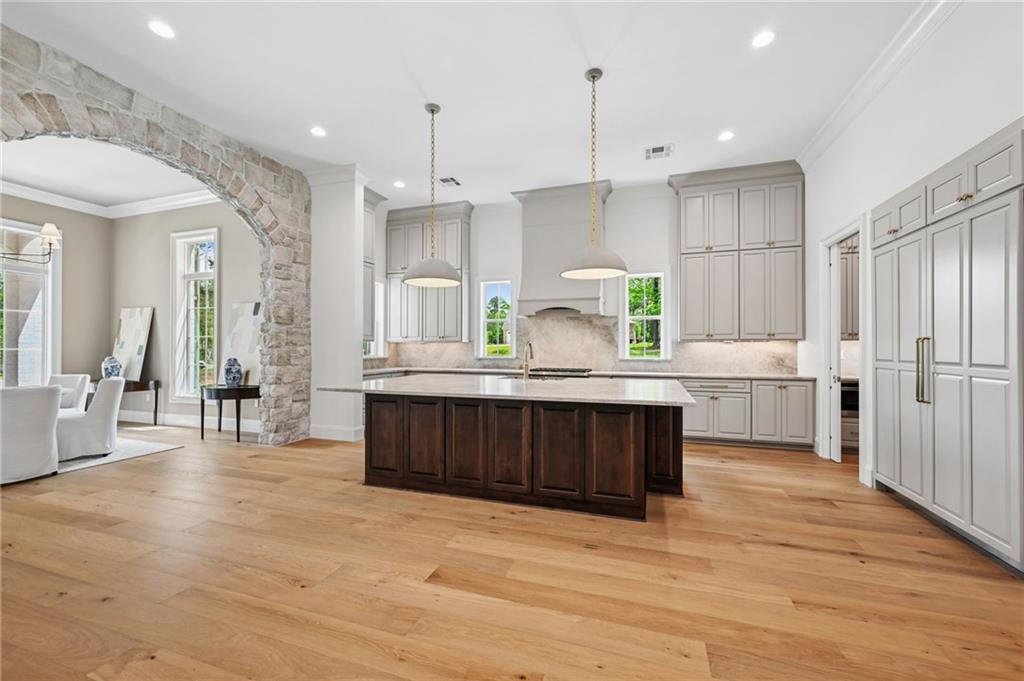 2745 SHADE TREE Court