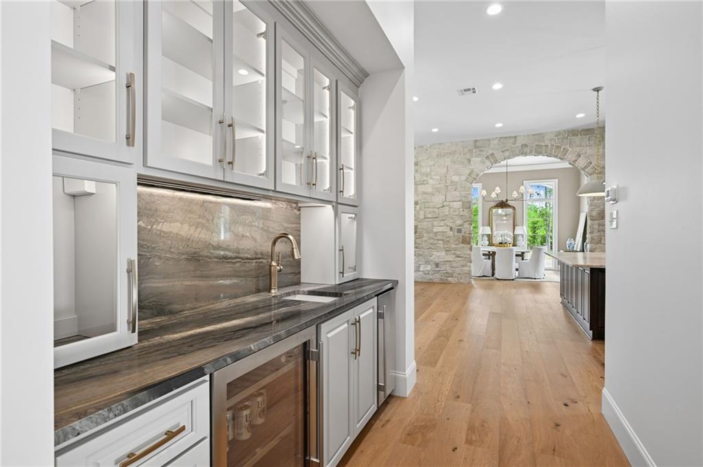 2745 SHADE TREE Court