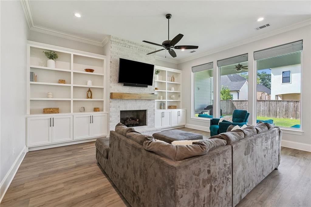4257 CYPRESS POINT Drive