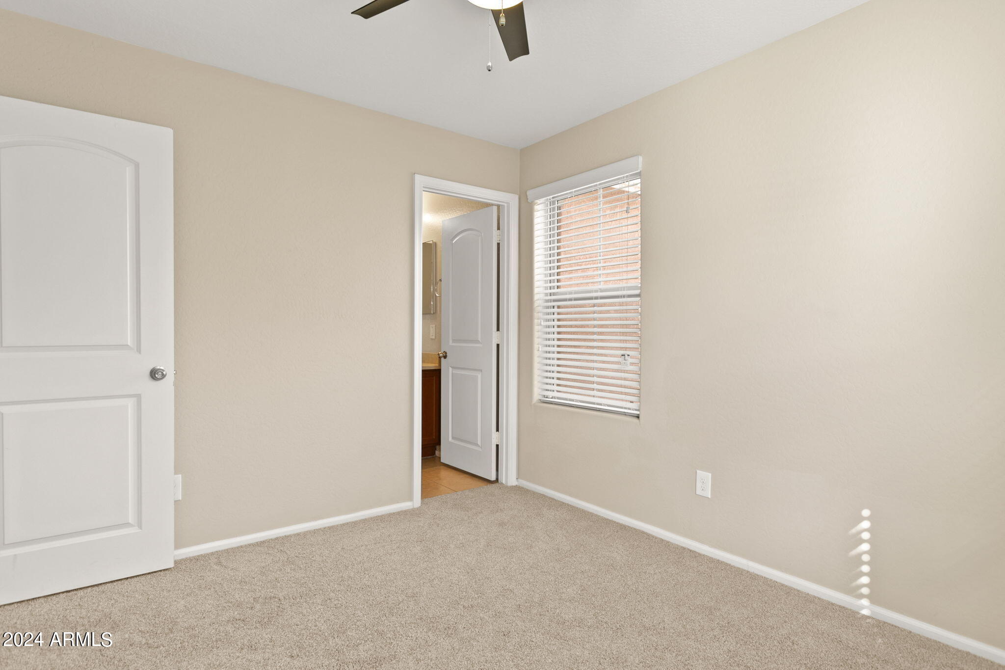 2116 N 77TH Drive