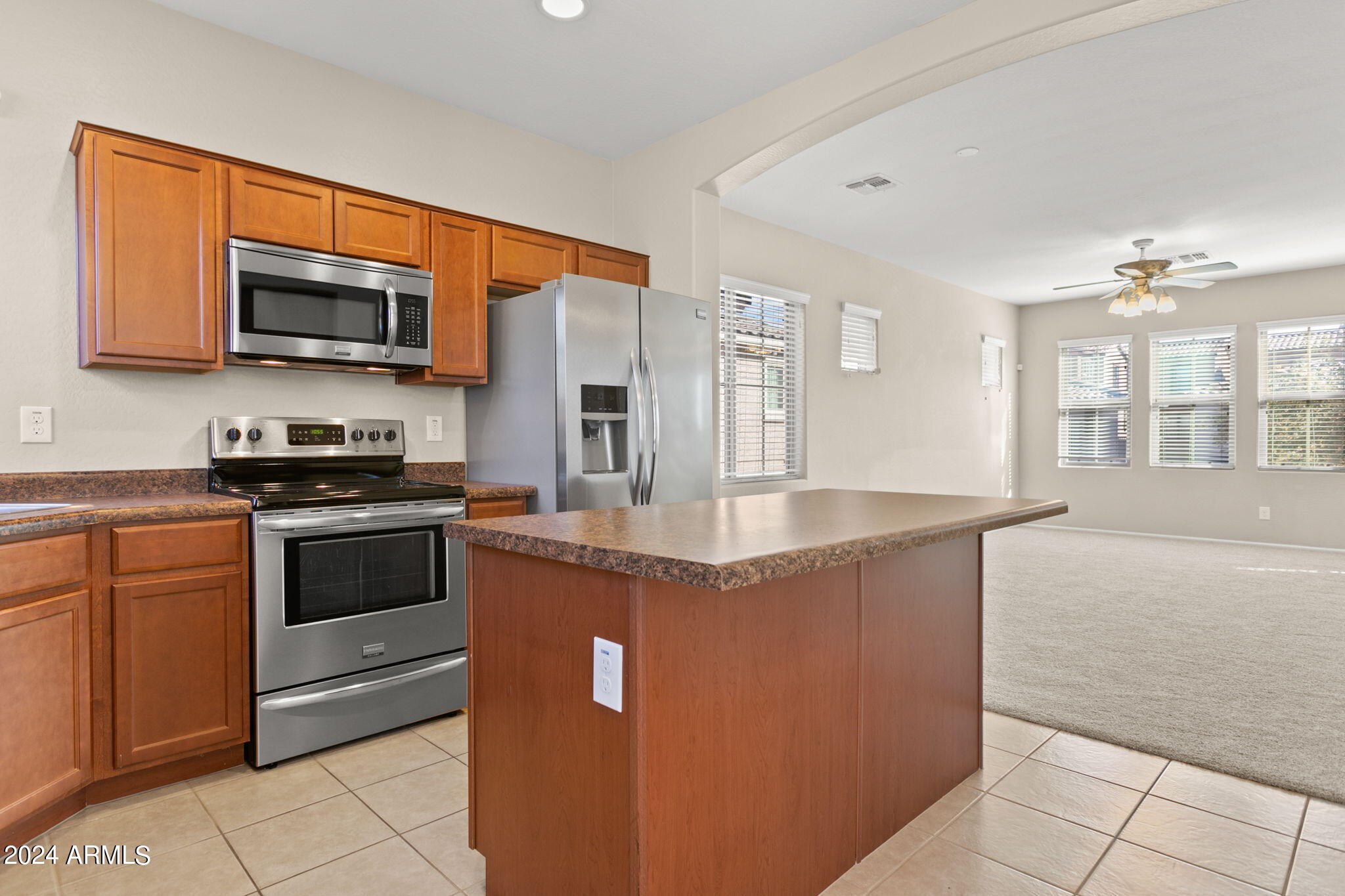 2116 N 77TH Drive