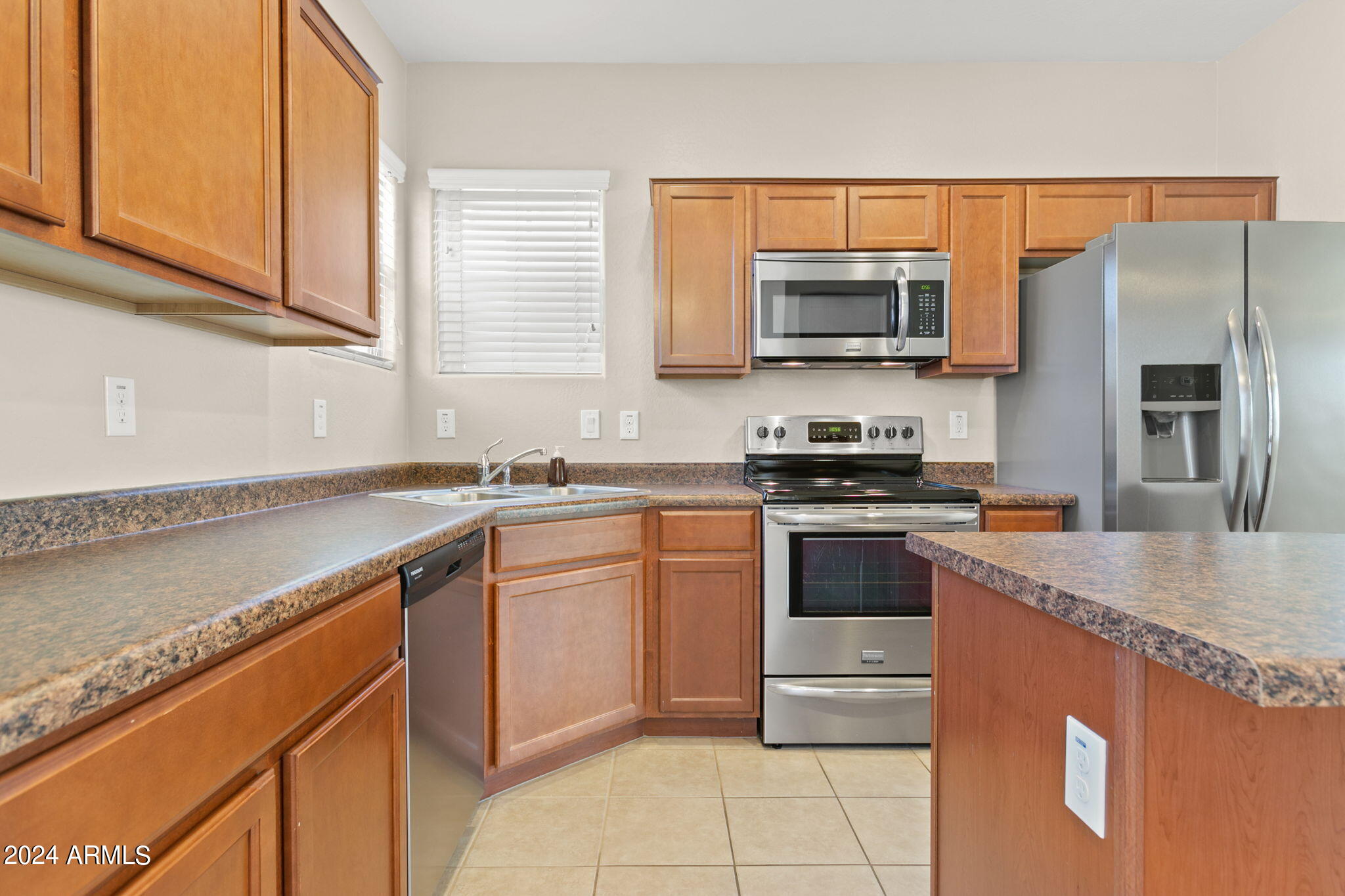 2116 N 77TH Drive