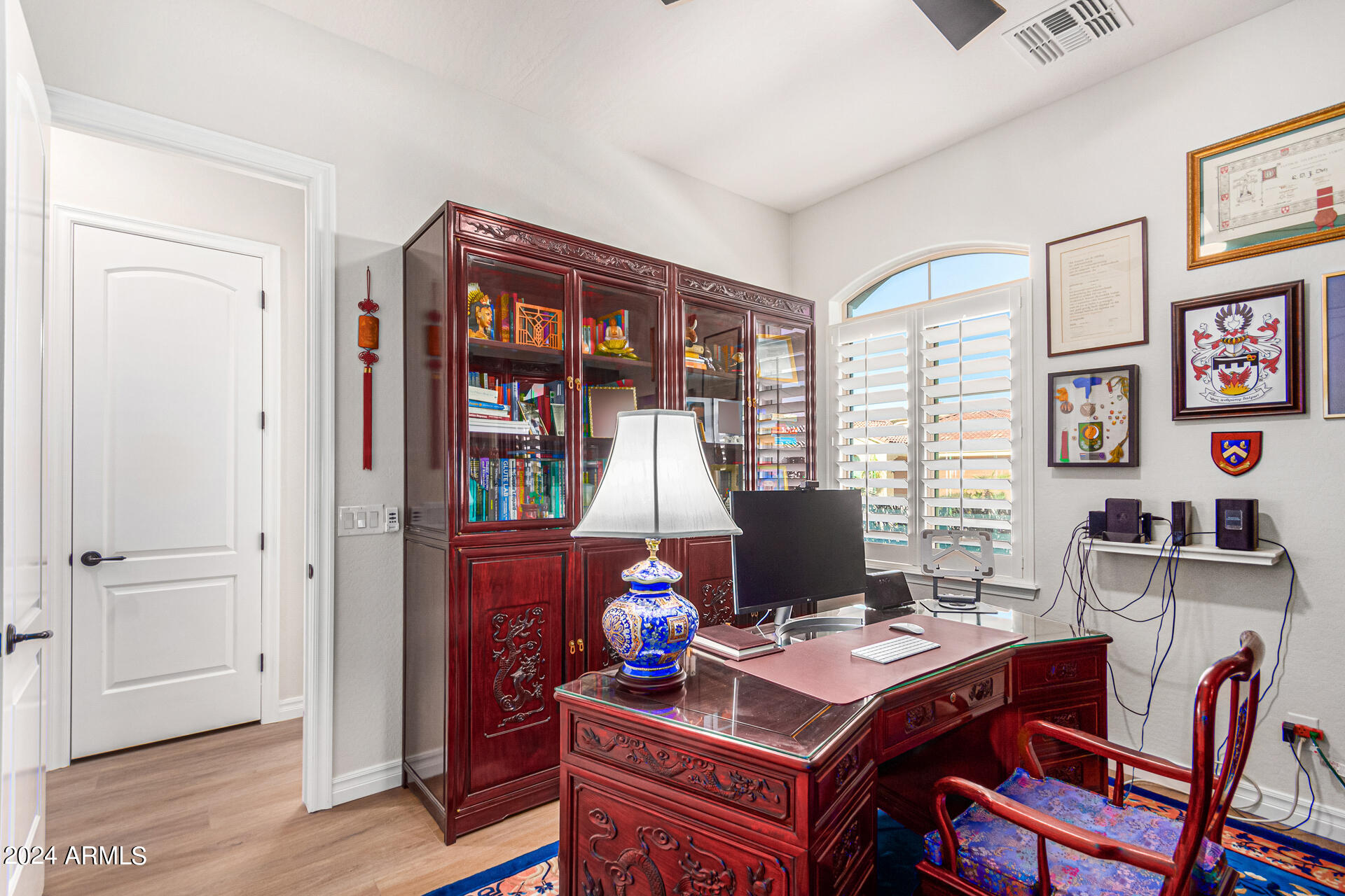 521 W KAIBAB Place