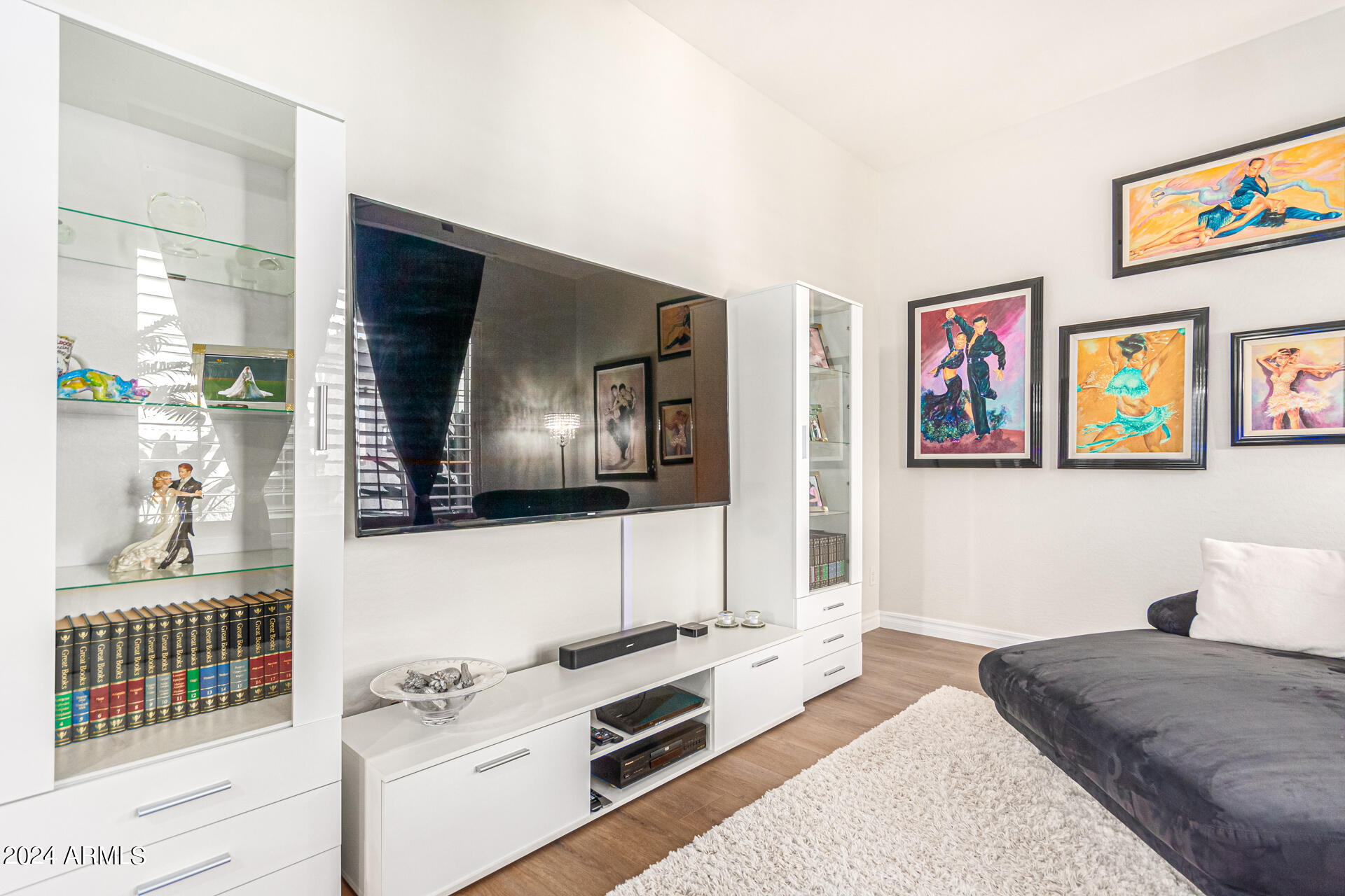 521 W KAIBAB Place