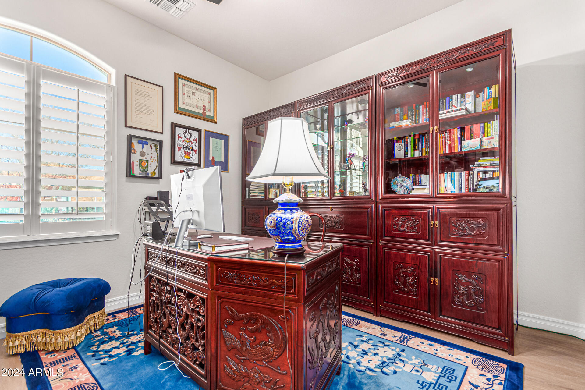 521 W KAIBAB Place