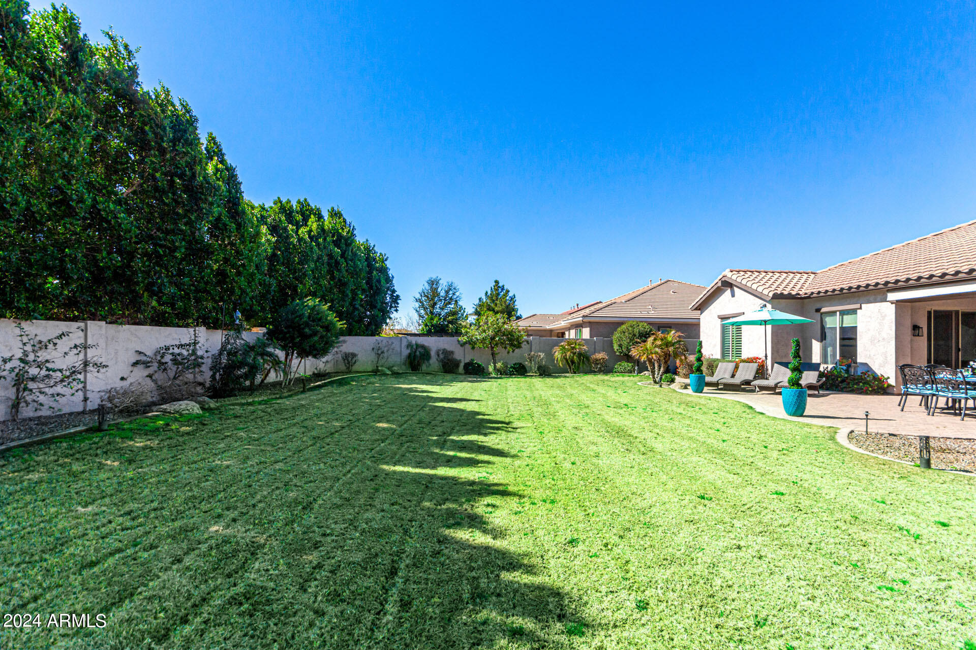 521 W KAIBAB Place