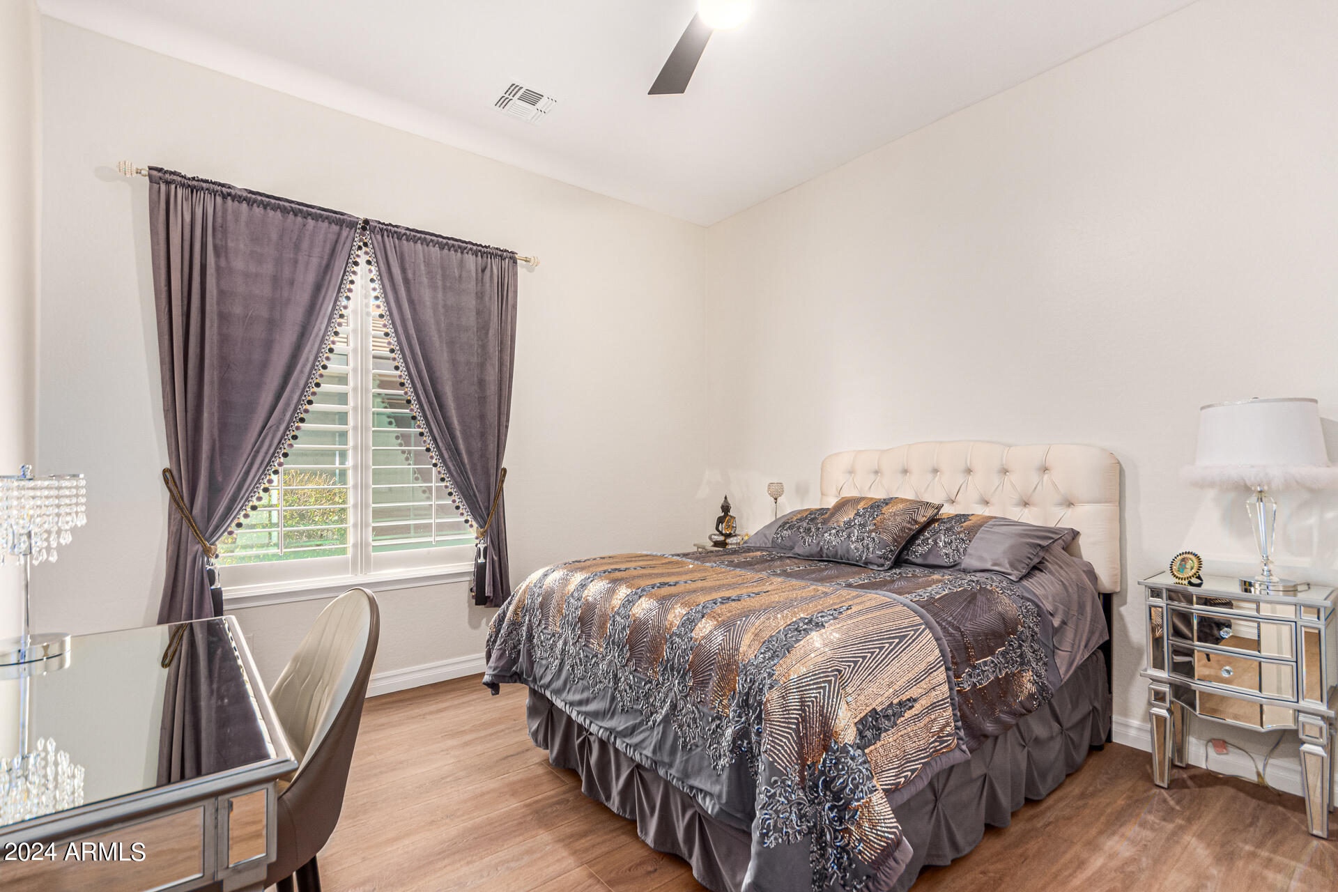 521 W KAIBAB Place
