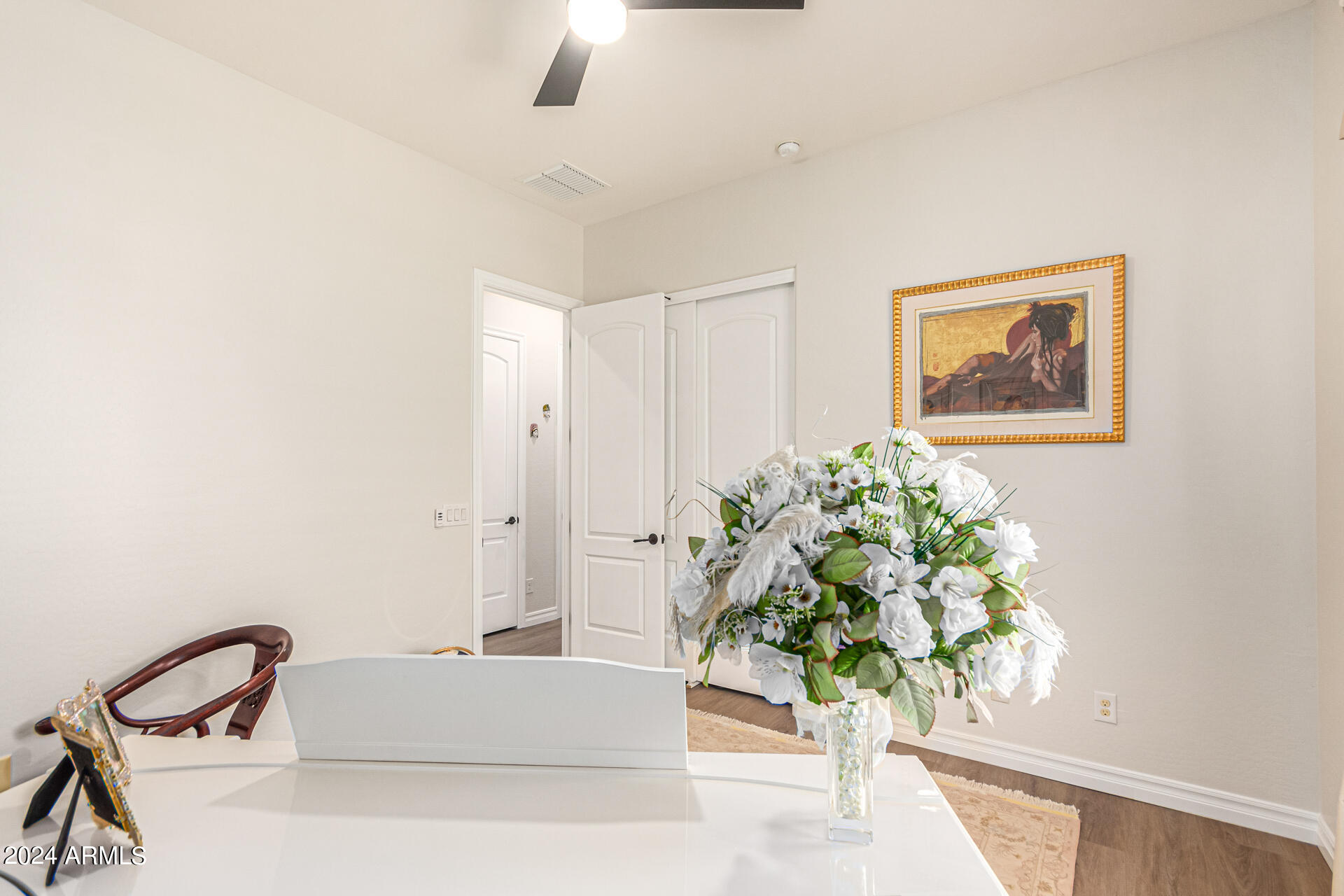 521 W KAIBAB Place