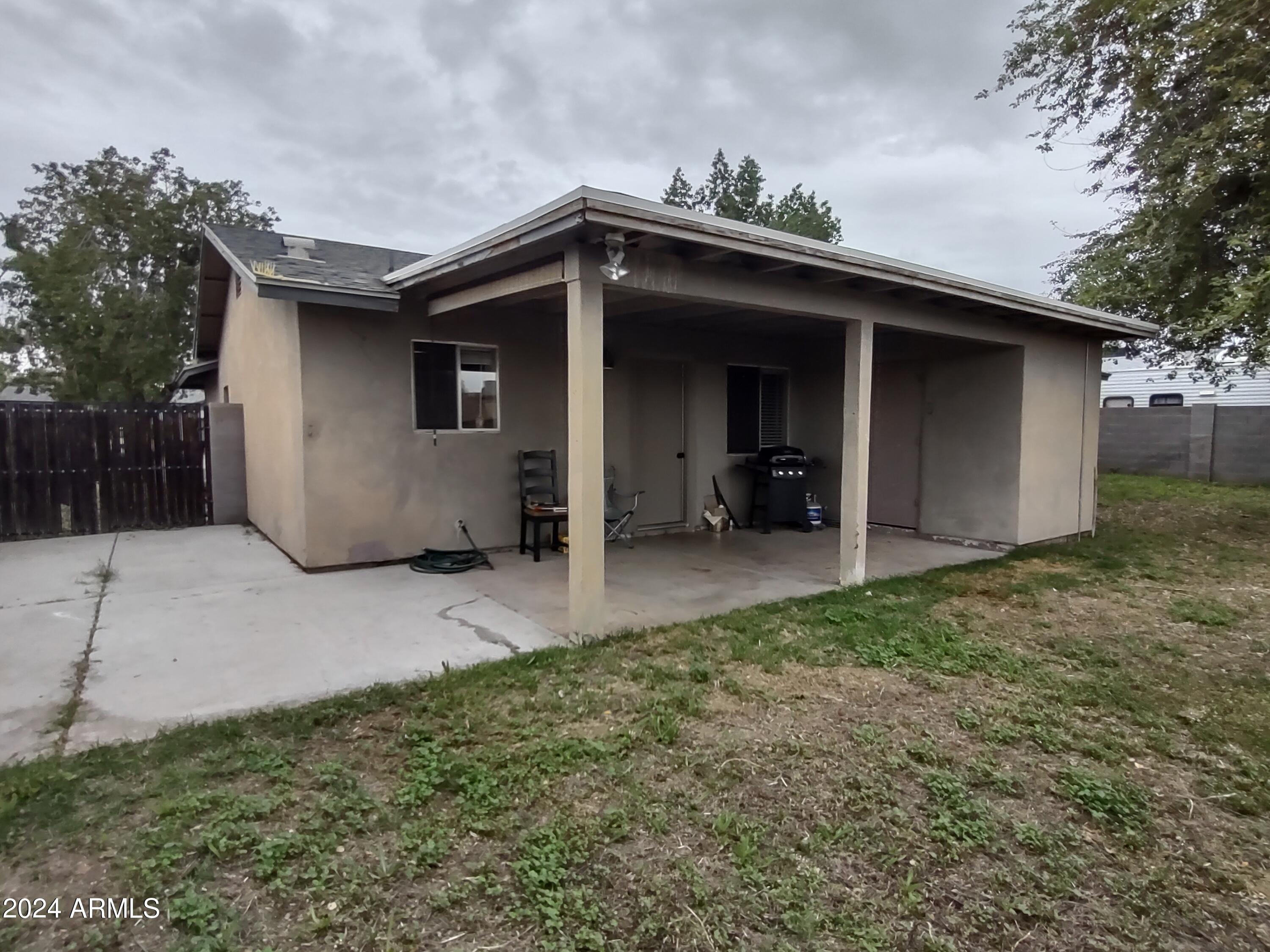 3137 E Diamond Avenue