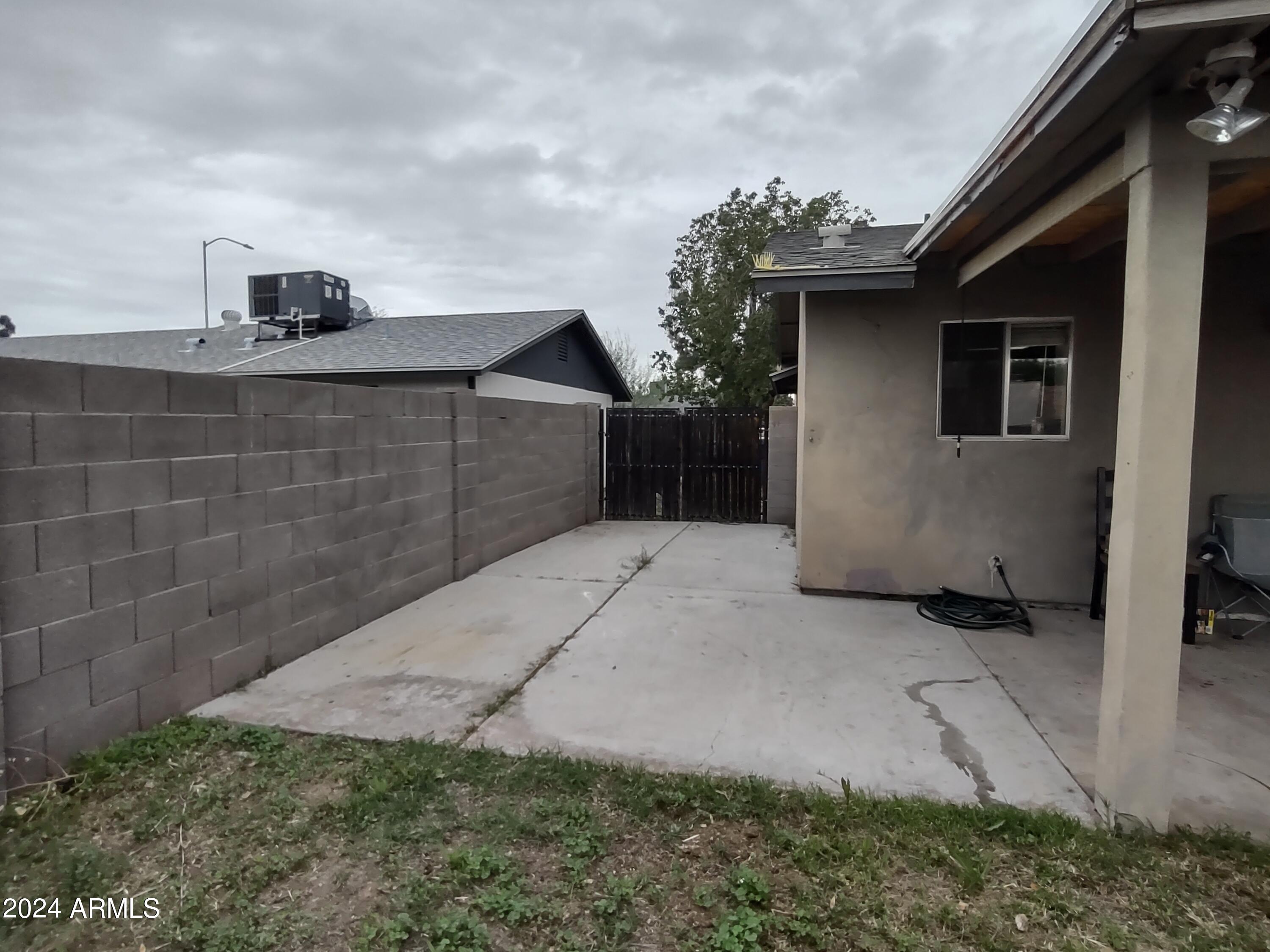 3137 E Diamond Avenue