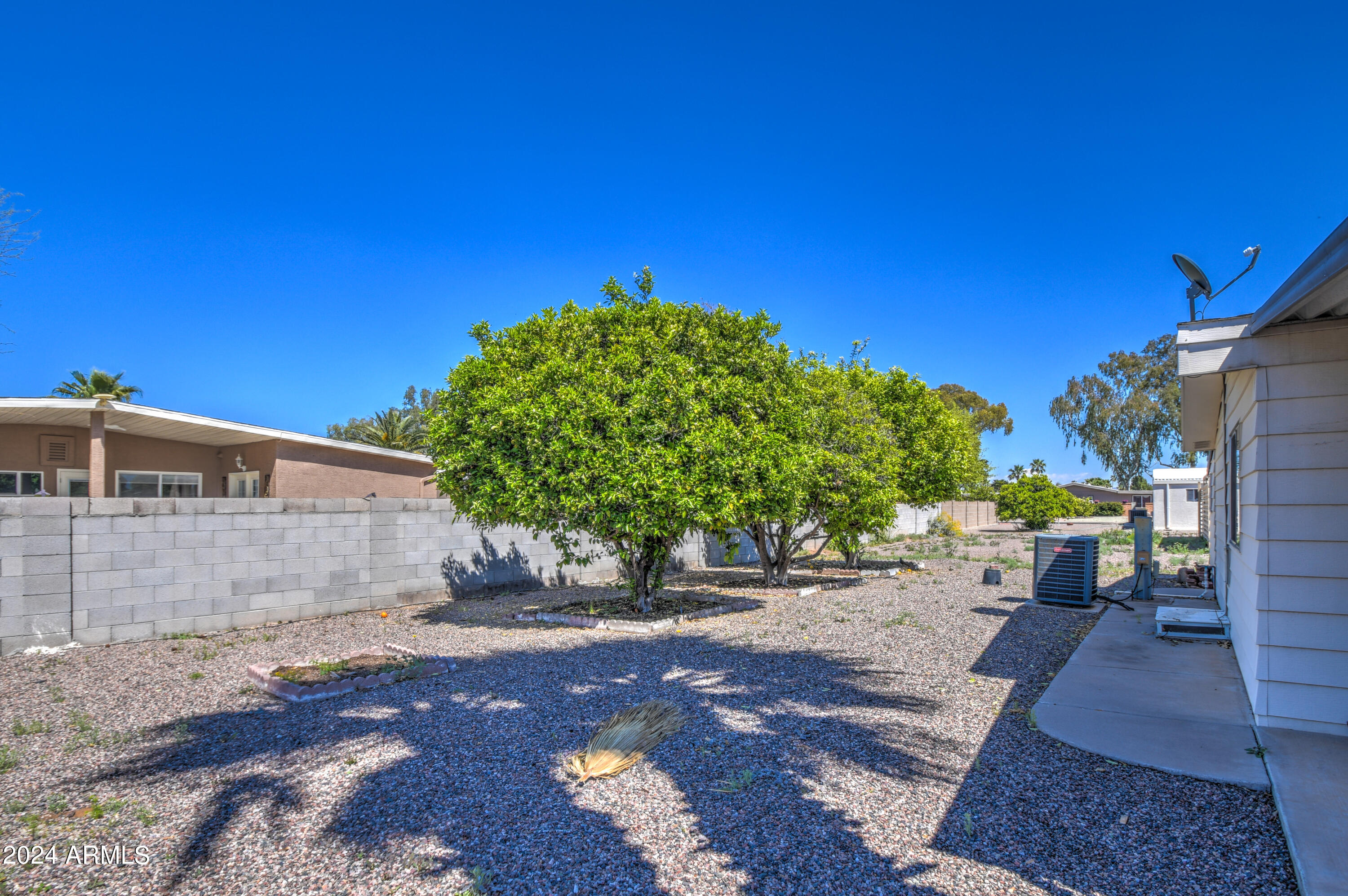 9121 E SUN LAKES Boulevard