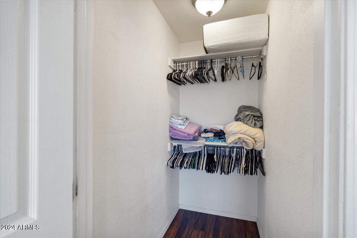 1114 W Auburn Drive