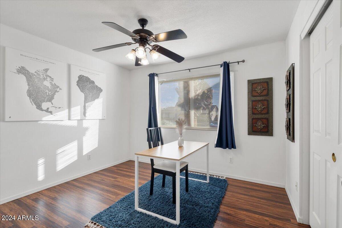 1114 W Auburn Drive