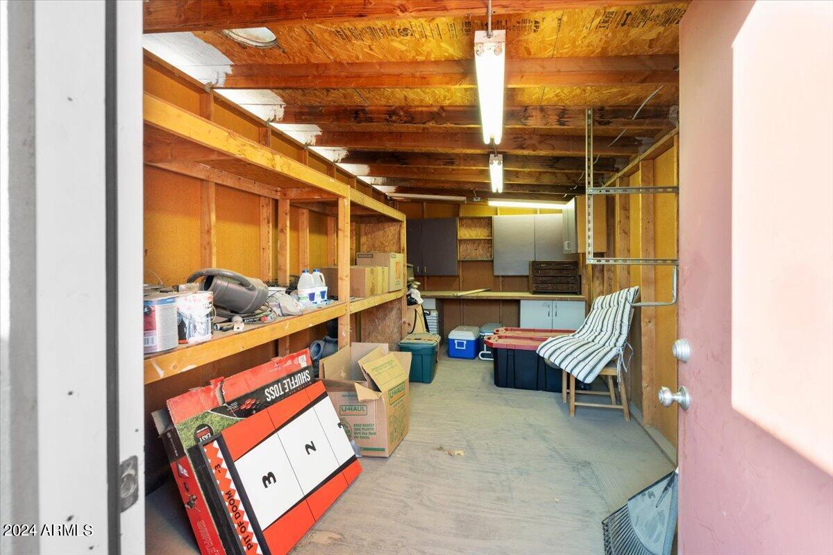 1114 W Auburn Drive