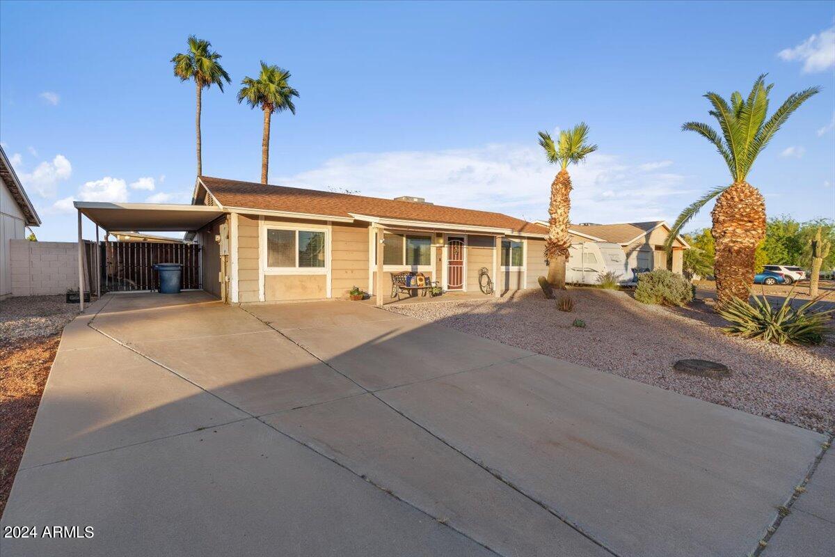1114 W Auburn Drive