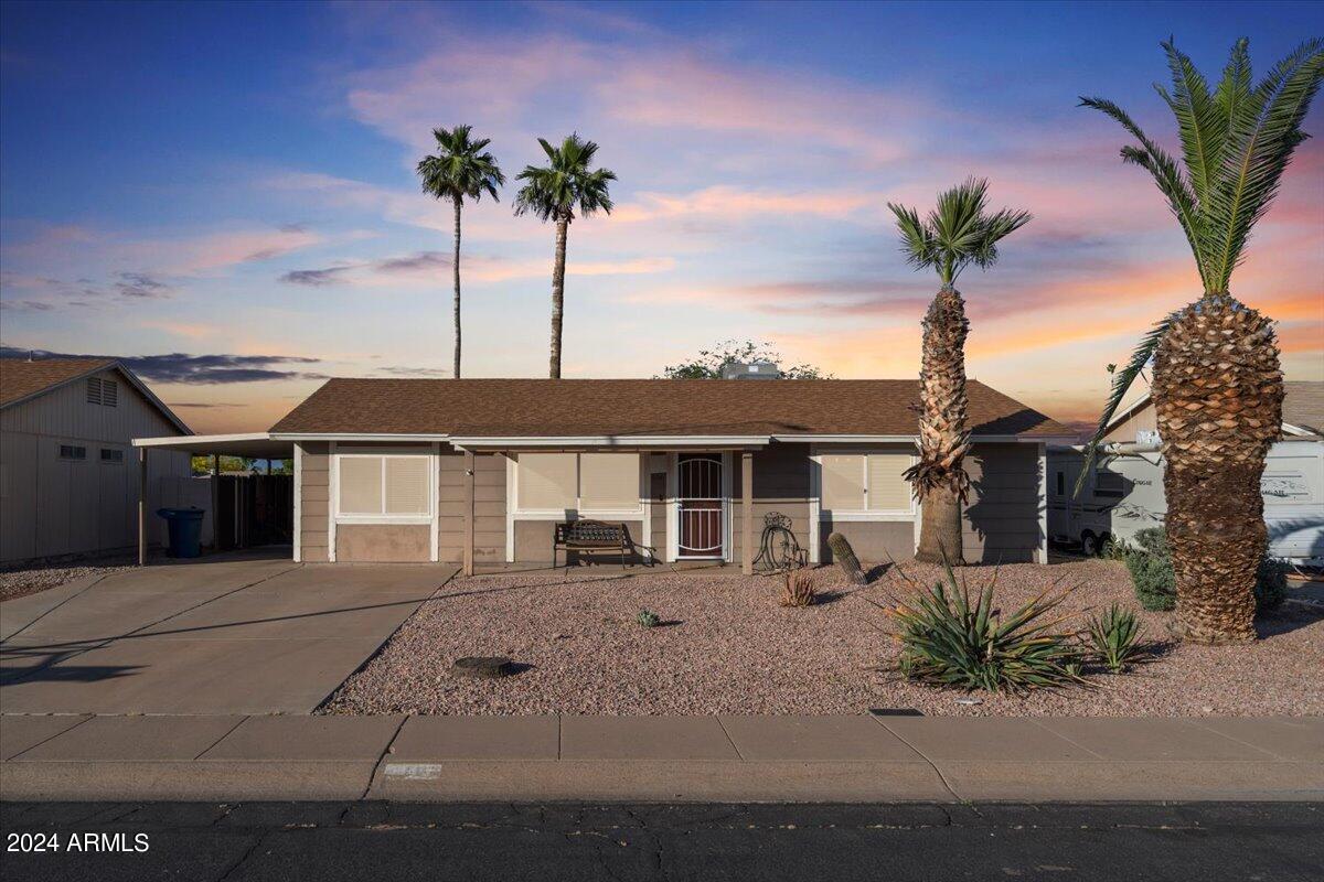 1114 W Auburn Drive