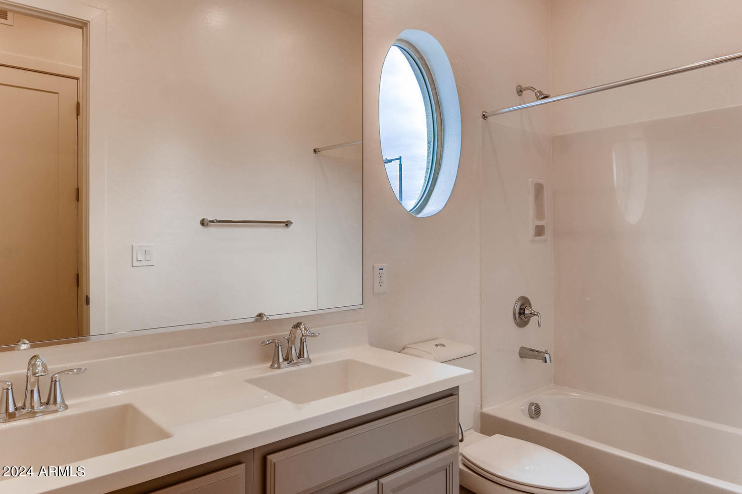 6565 E THOMAS Road 1069