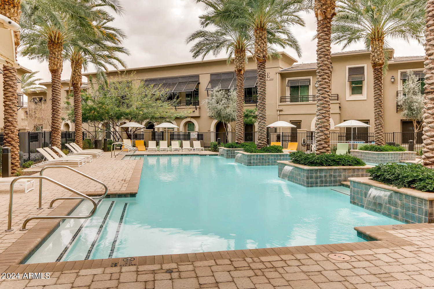 6565 E THOMAS Road 1069