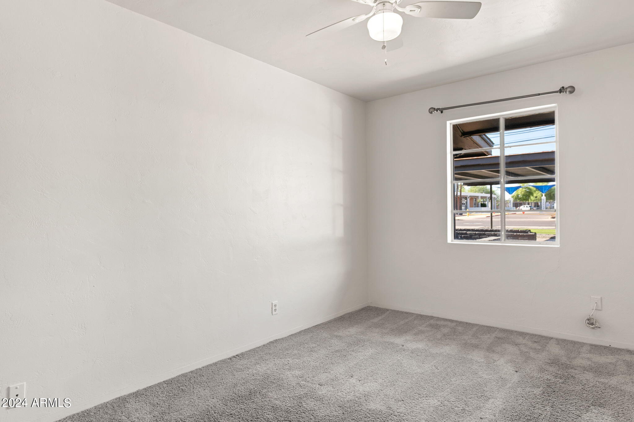 936 W Rio Salado Parkway