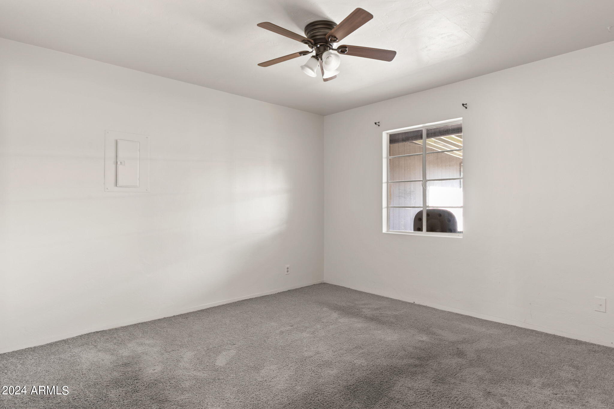 936 W Rio Salado Parkway