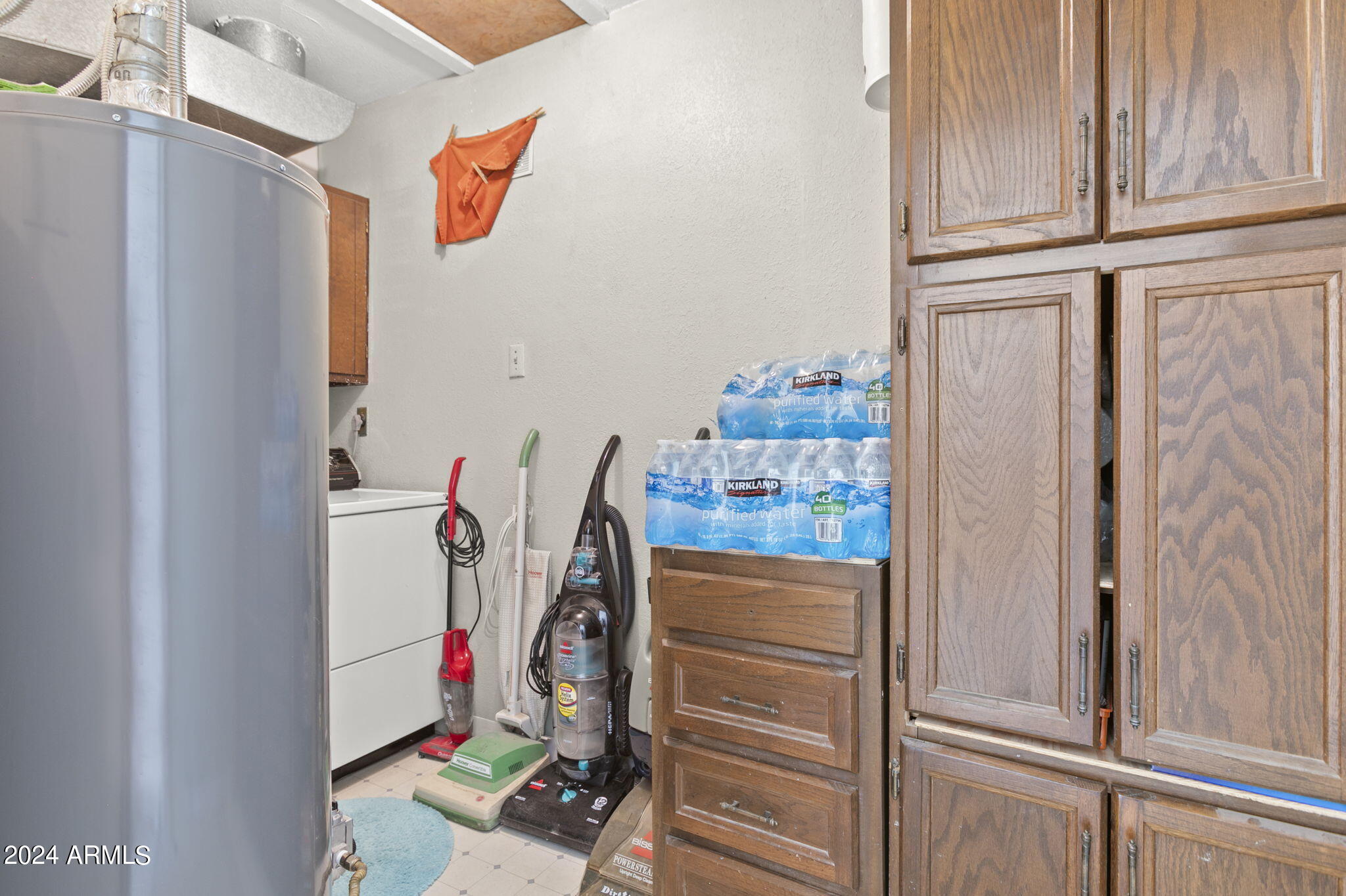 2433 W Poinsettia Drive