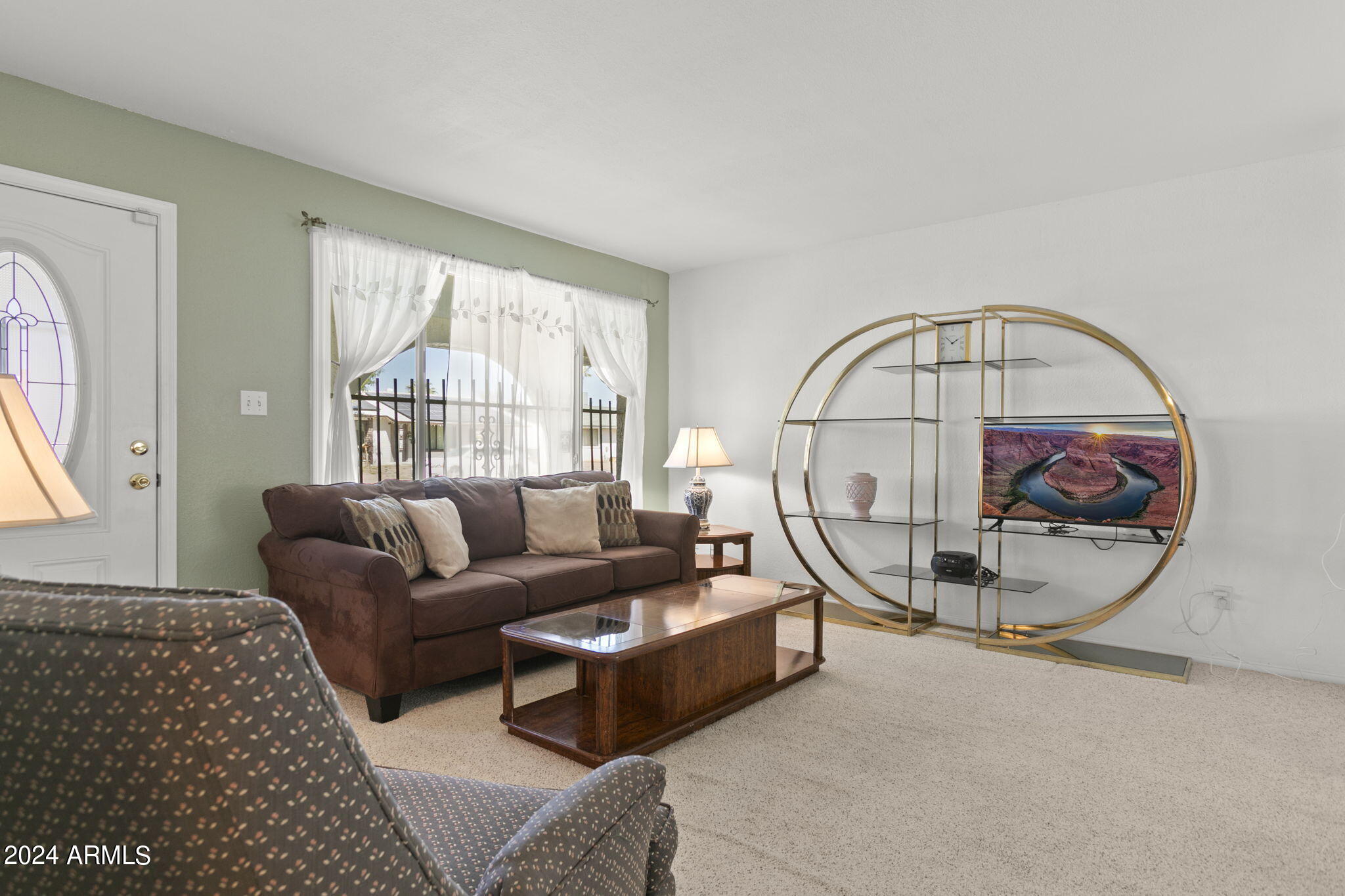 2433 W Poinsettia Drive