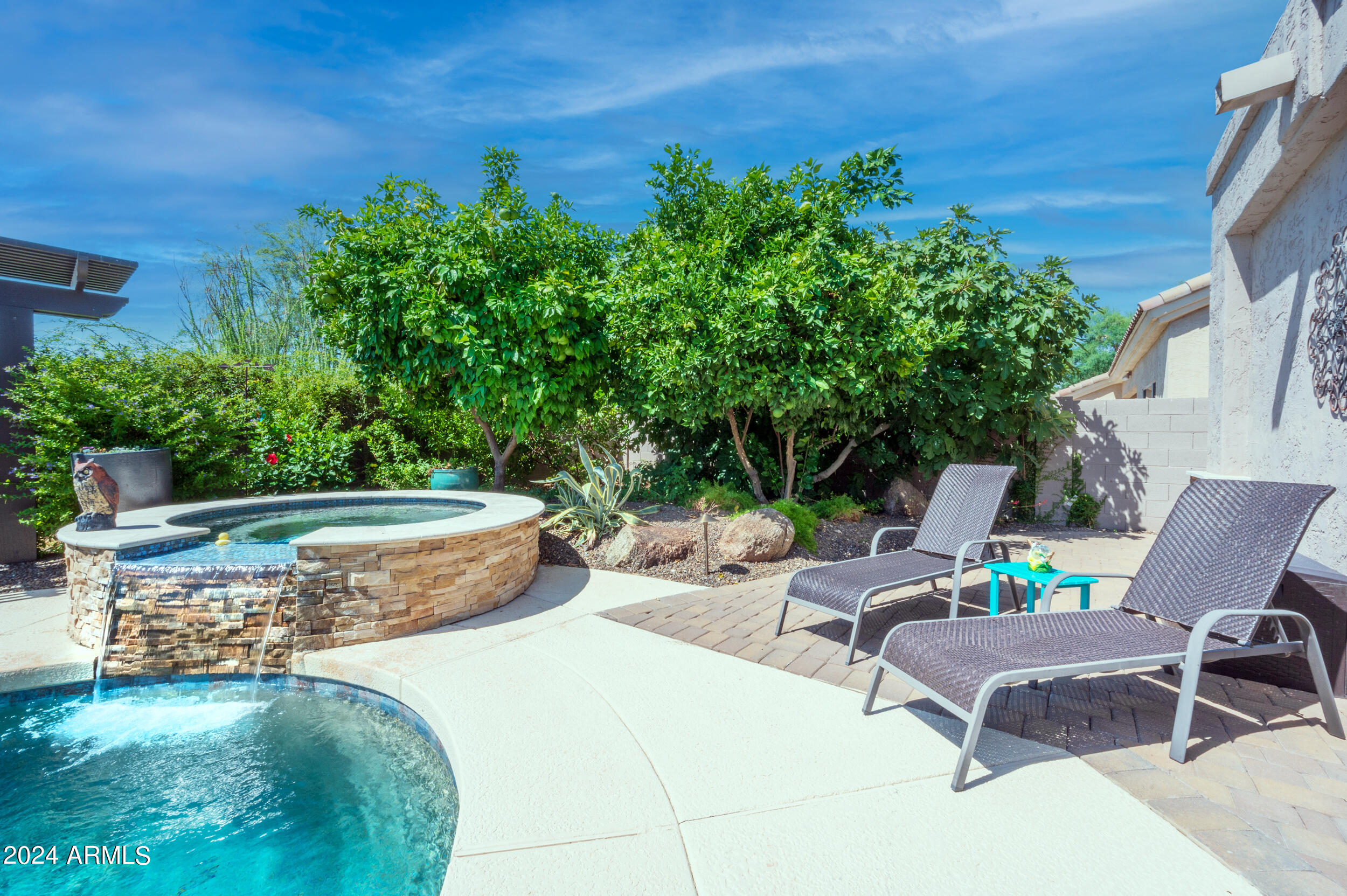 7231 E TAILFEATHER Drive