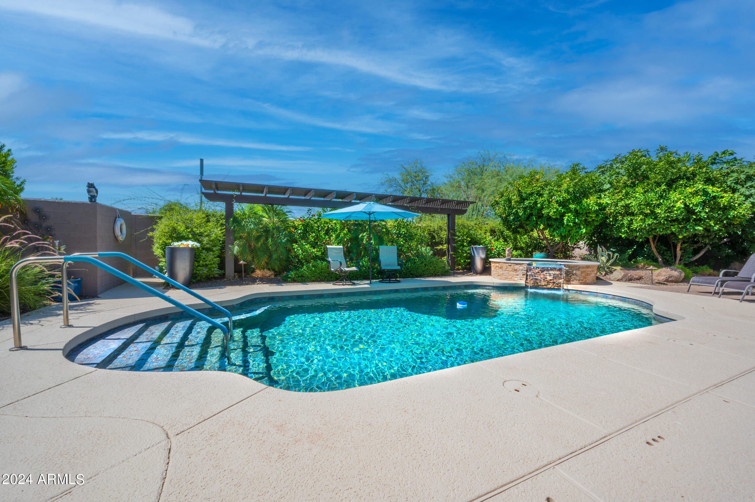 7231 E TAILFEATHER Drive