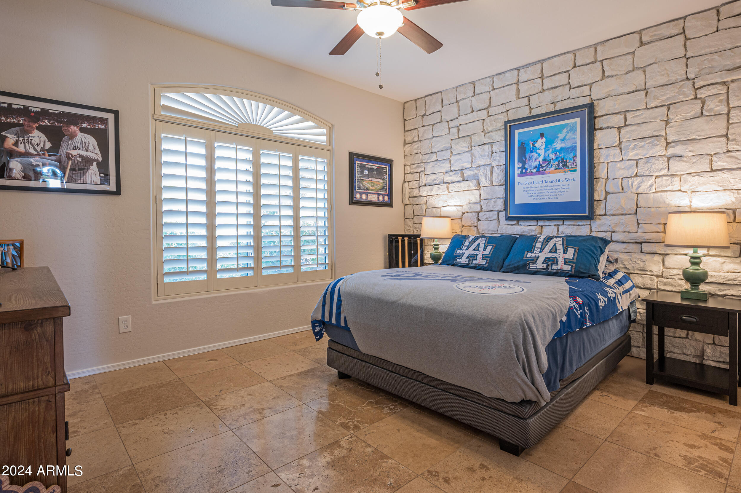 7231 E TAILFEATHER Drive