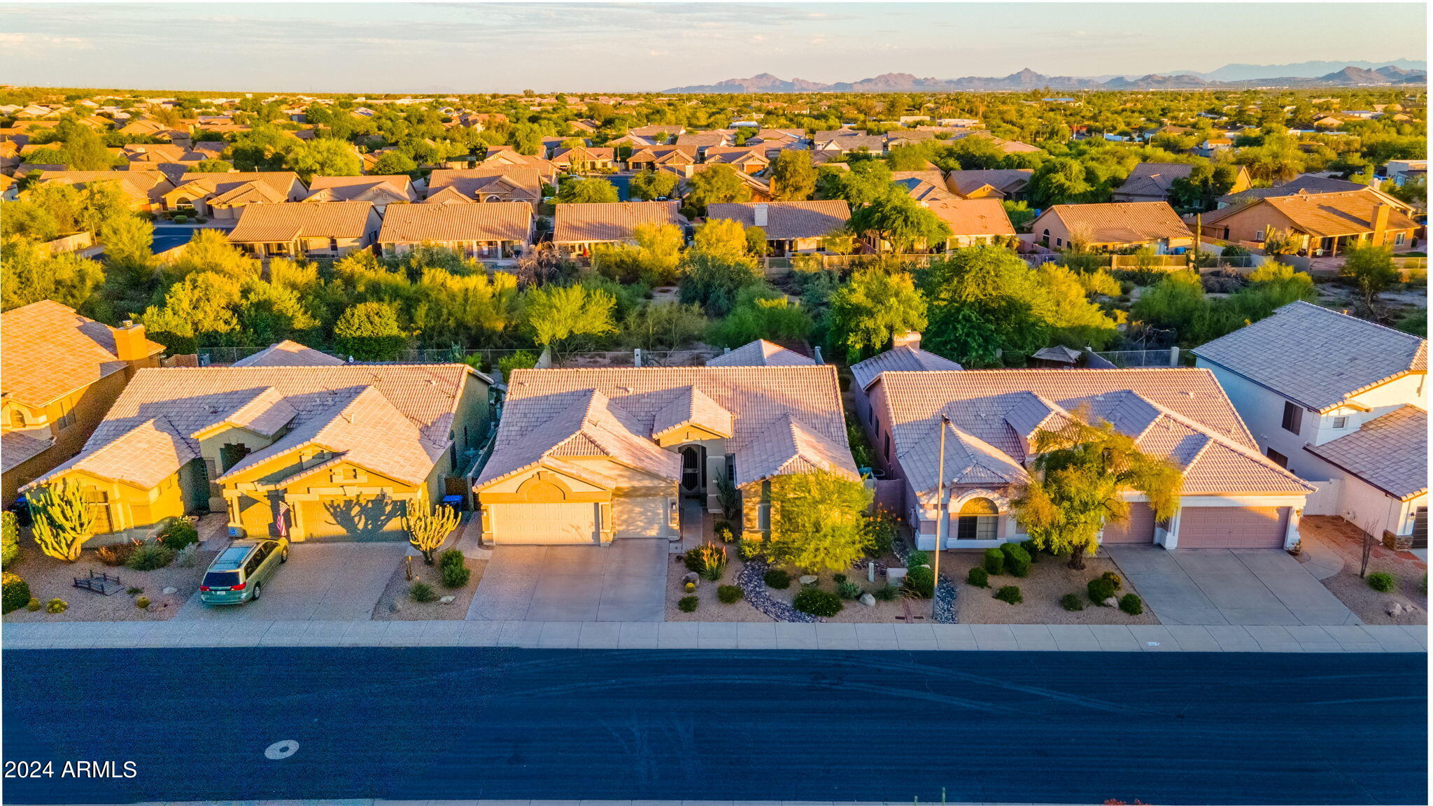 4431 E Morning Vista Lane