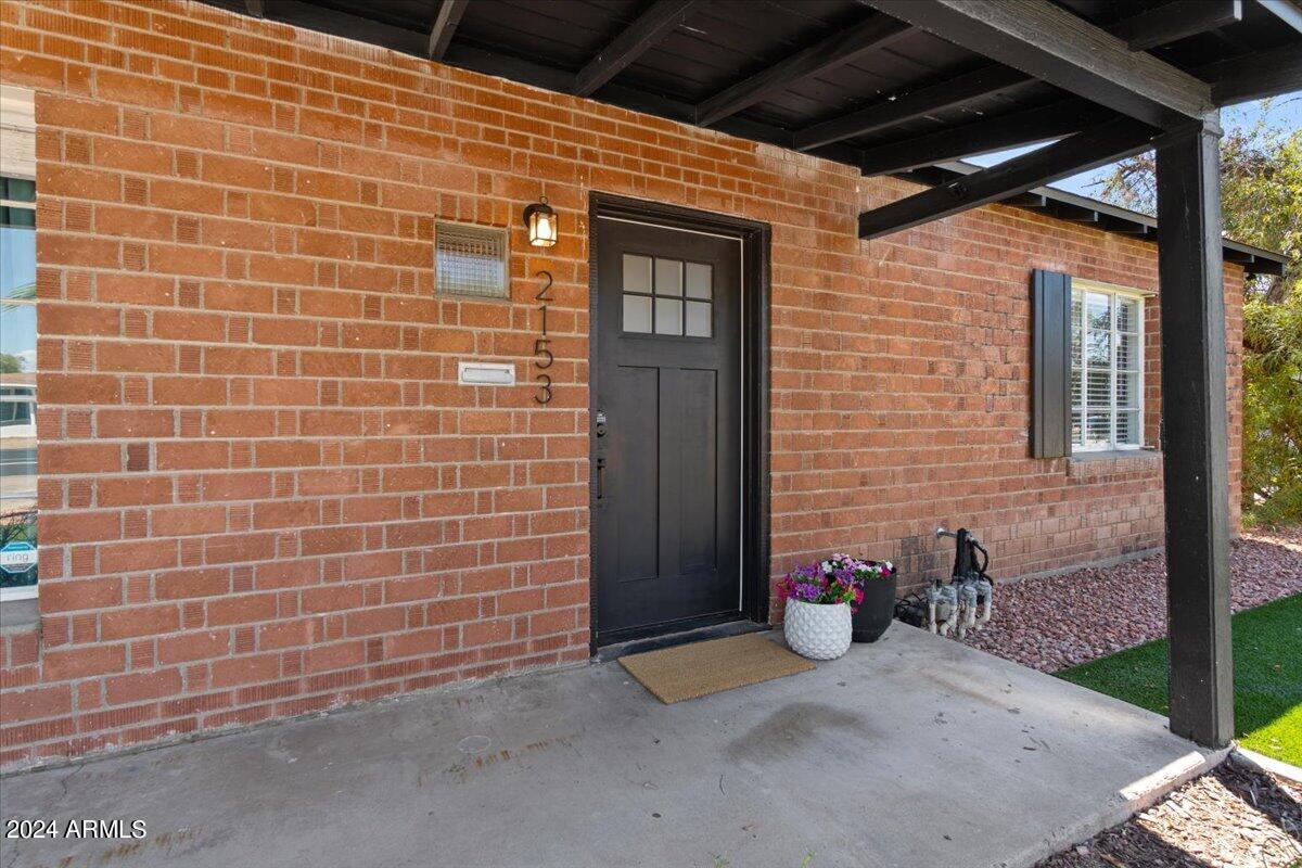 2153 W OSBORN Road