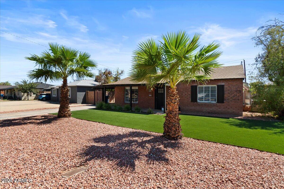 2153 W OSBORN Road