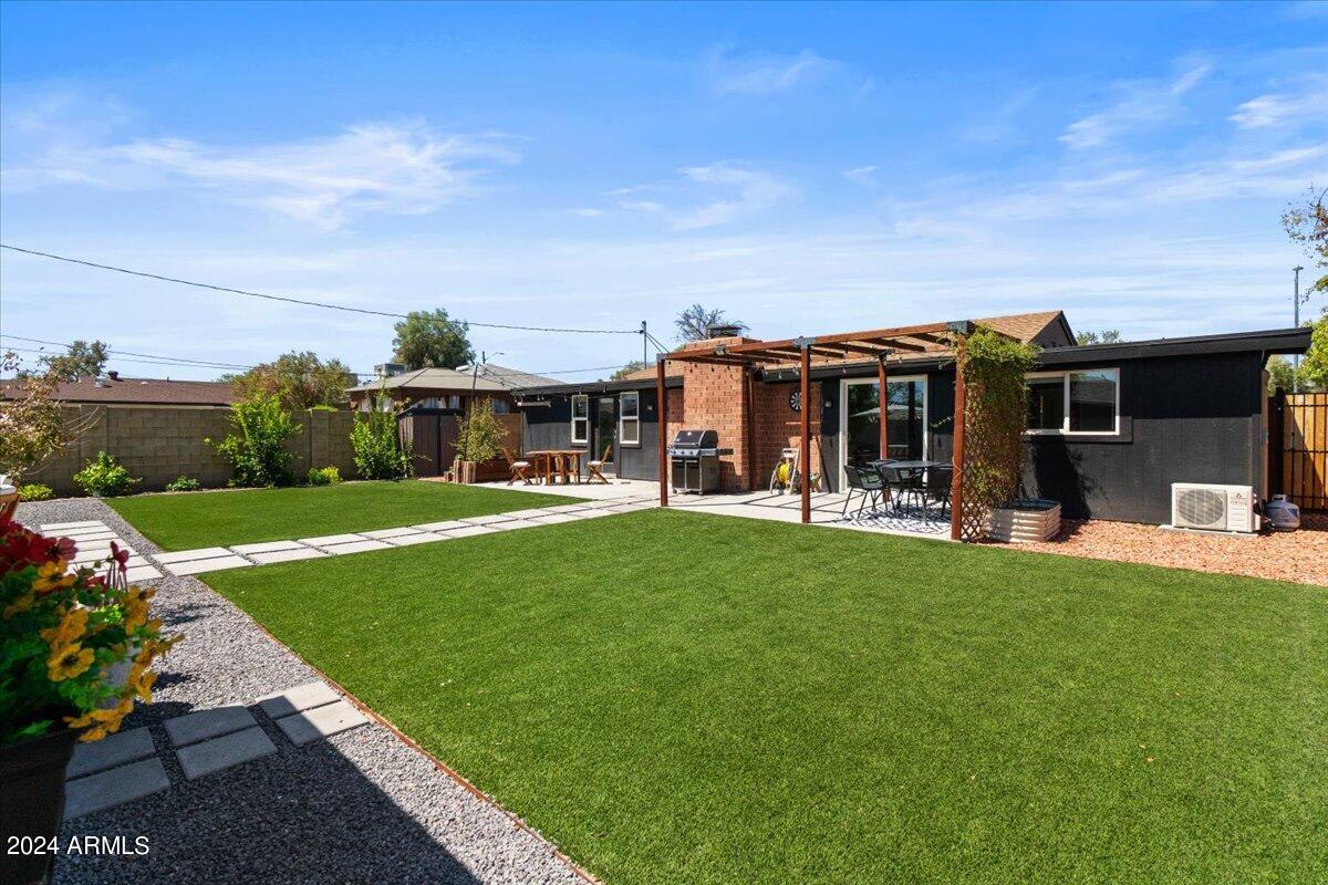 2153 W OSBORN Road