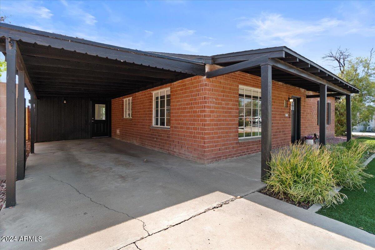 2153 W OSBORN Road