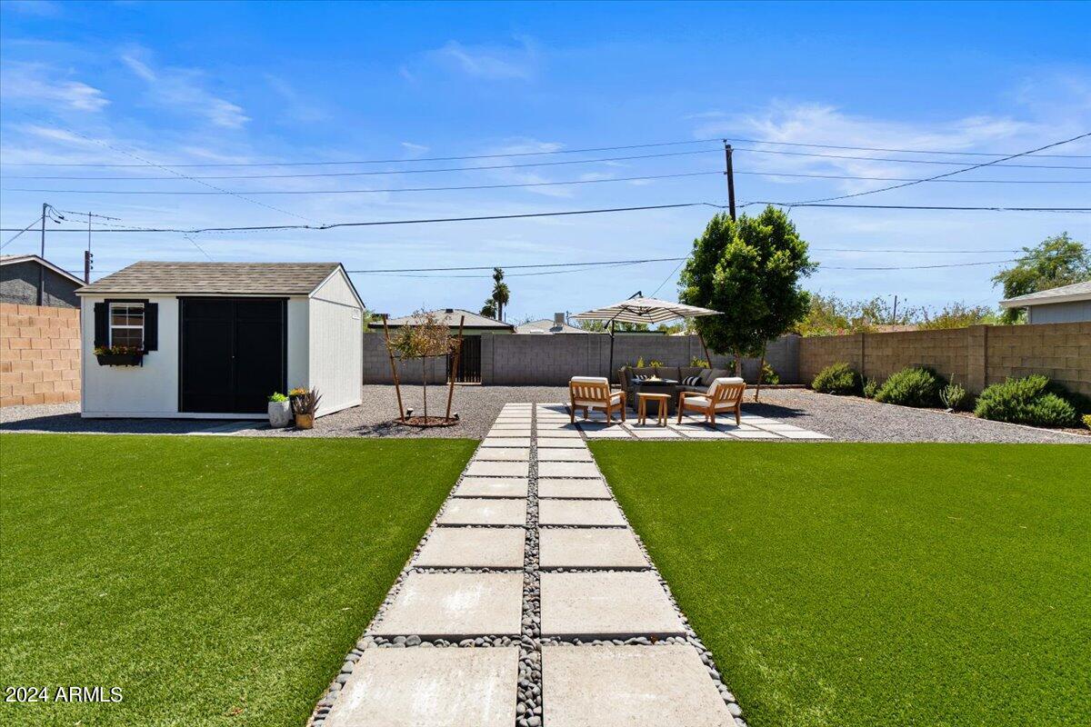 2153 W OSBORN Road