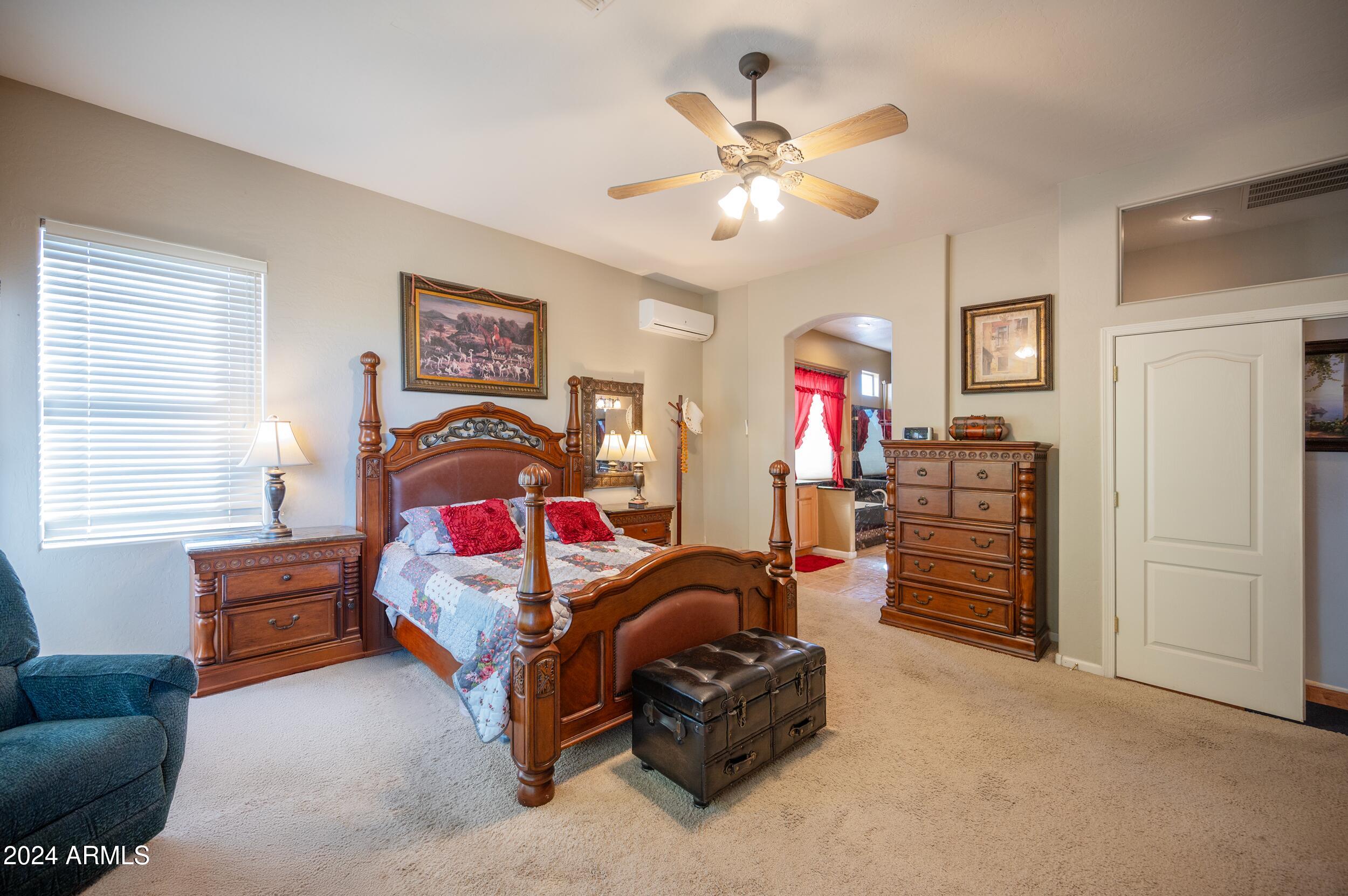 5834 E WILDCAT Drive