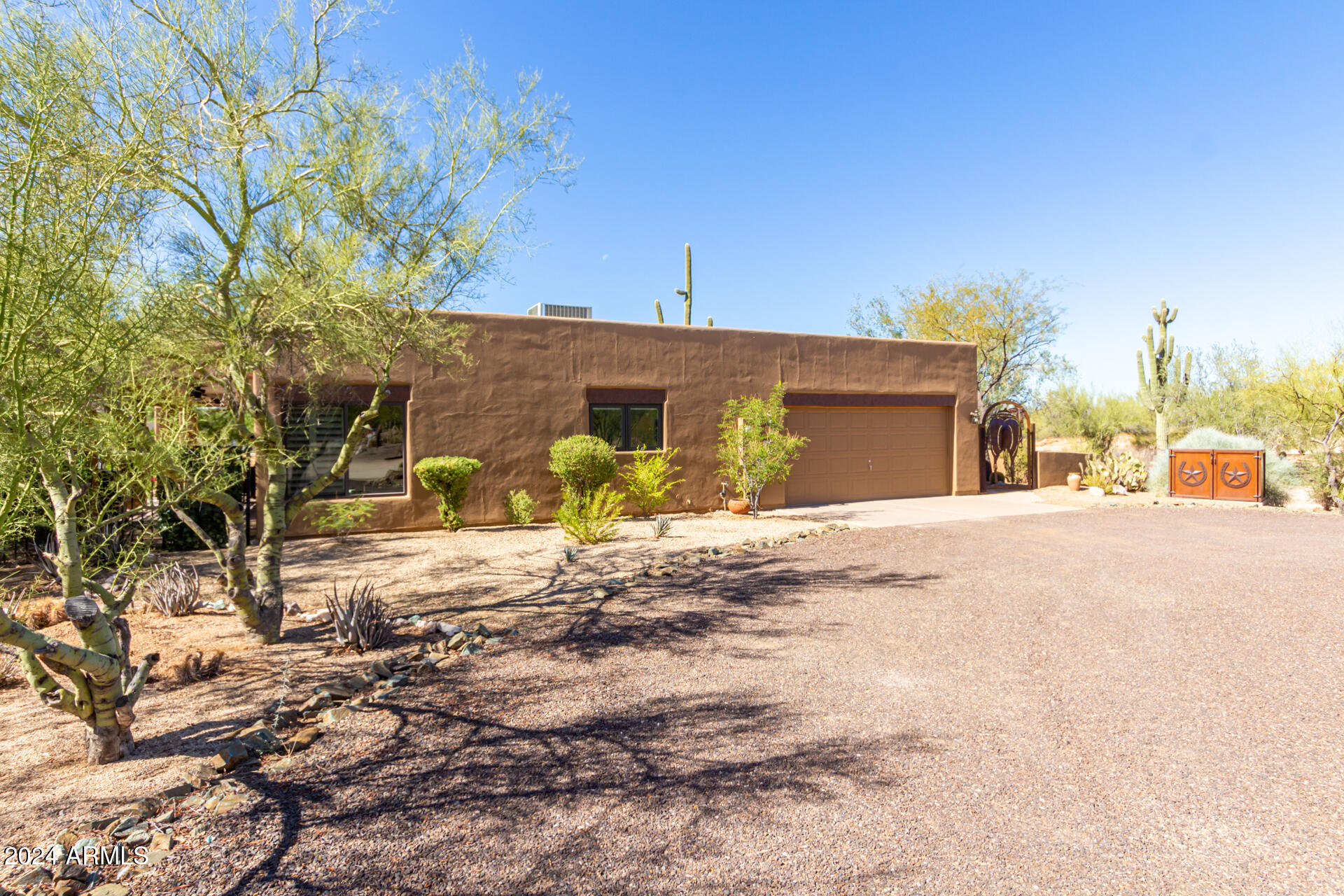 6045 E WILDCAT Drive