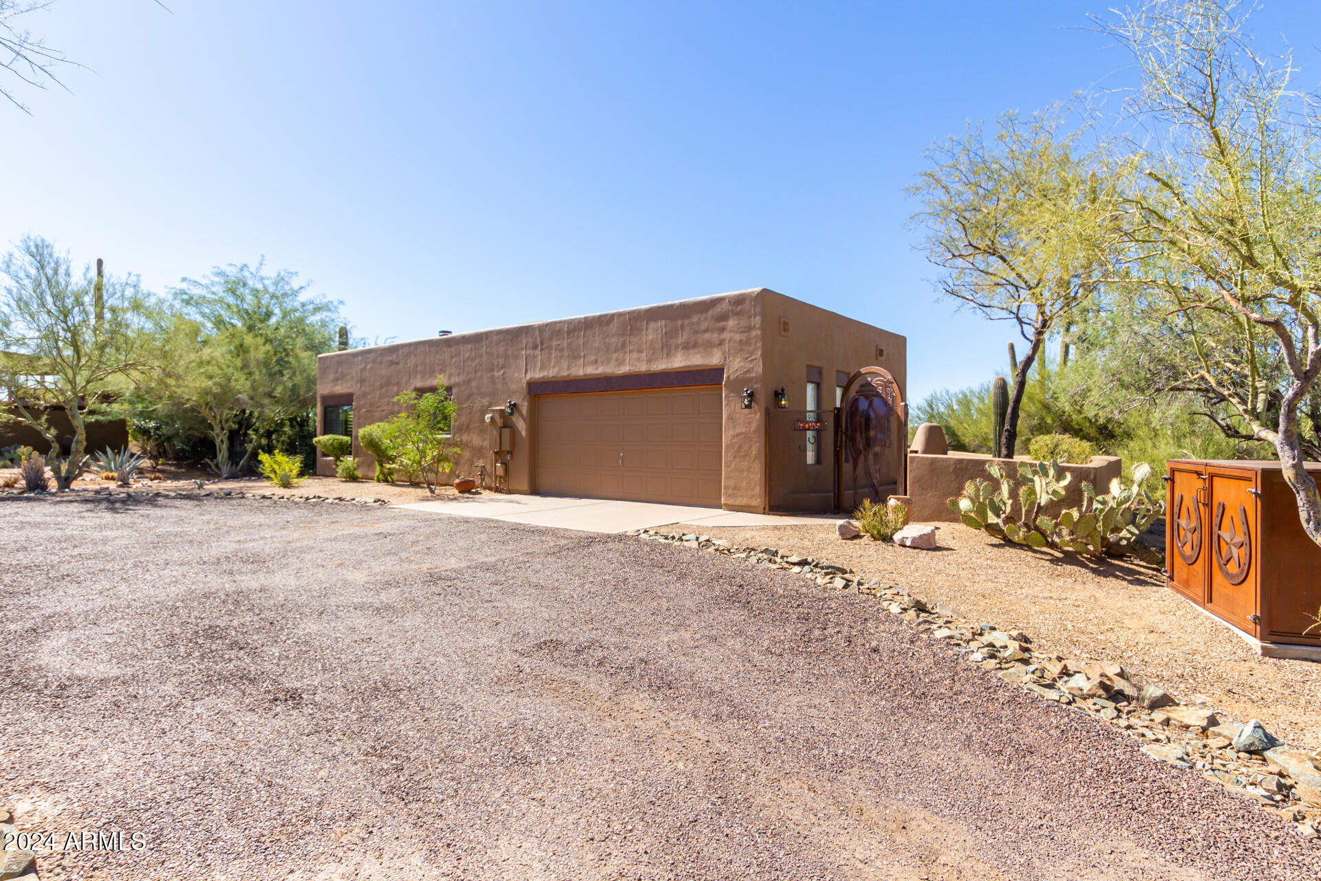 6045 E WILDCAT Drive