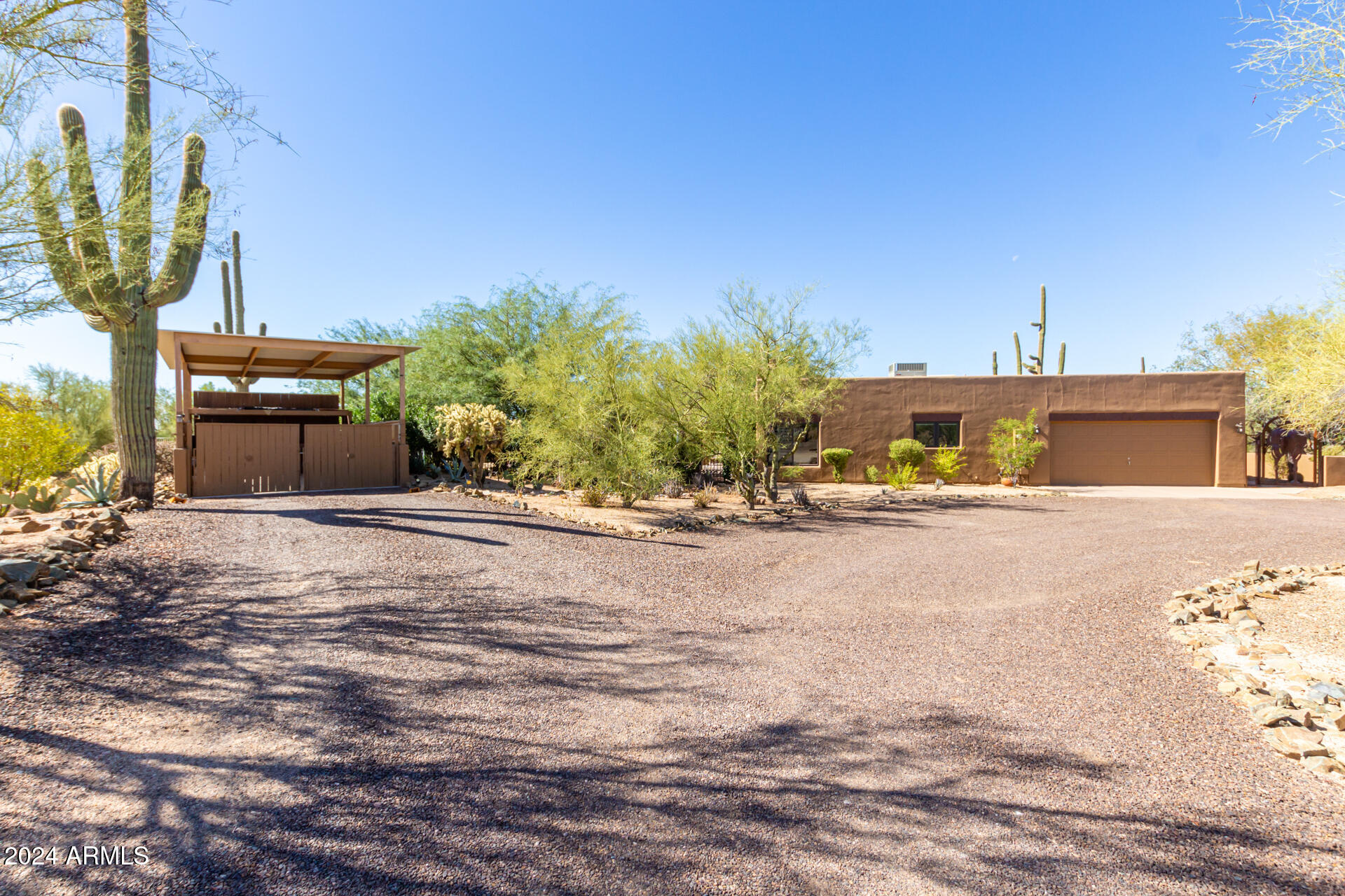 6045 E WILDCAT Drive
