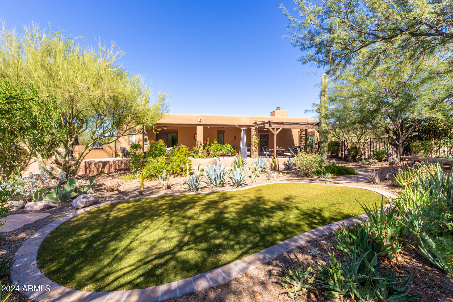 6045 E WILDCAT Drive