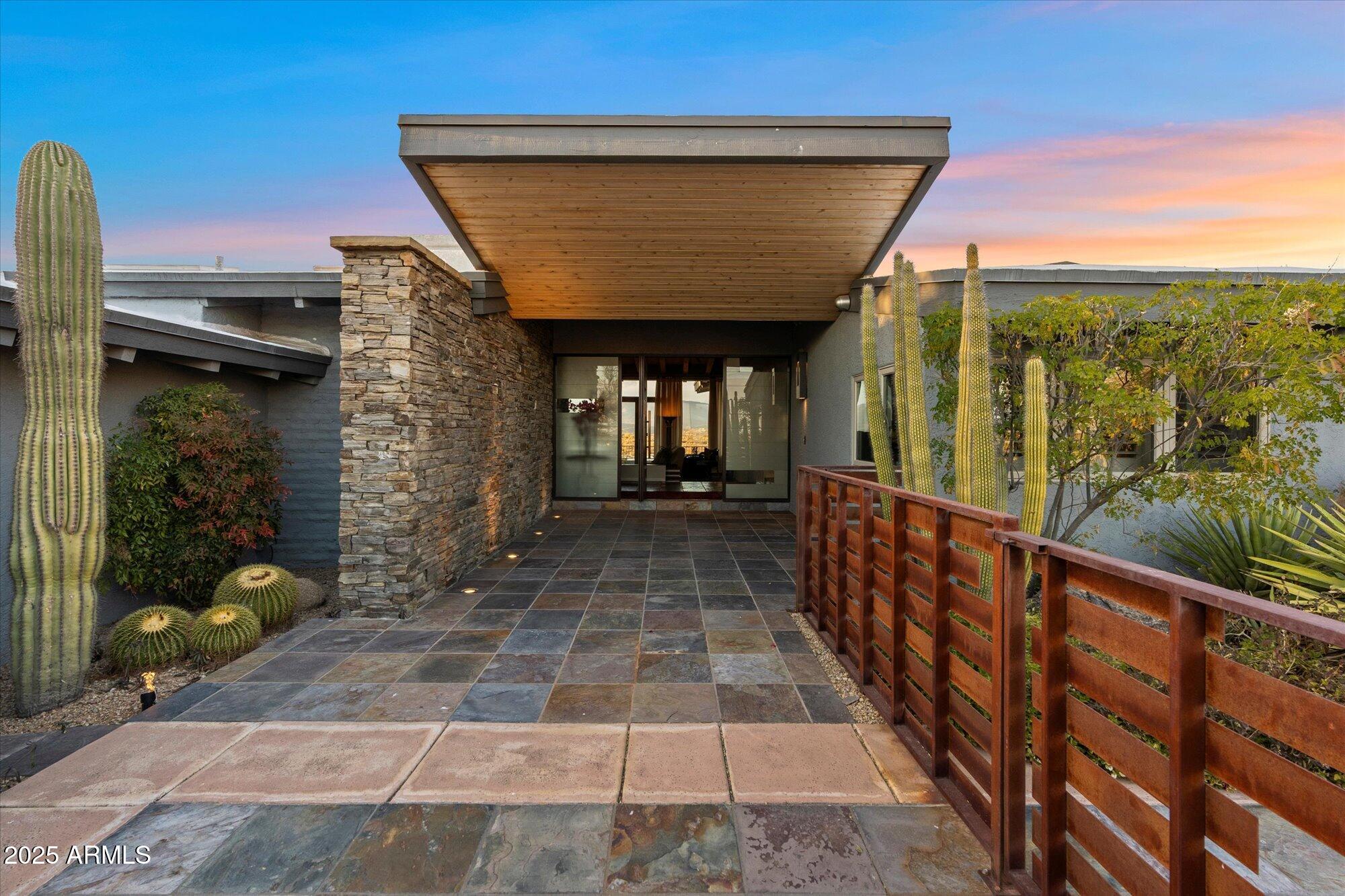 7740 E HORIZON Drive