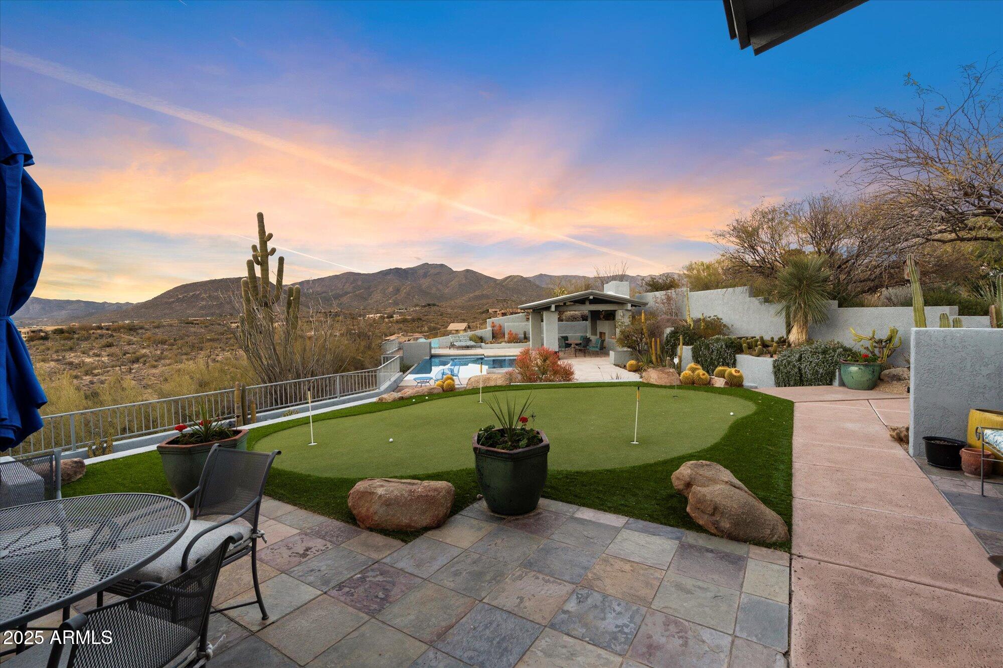 7740 E HORIZON Drive