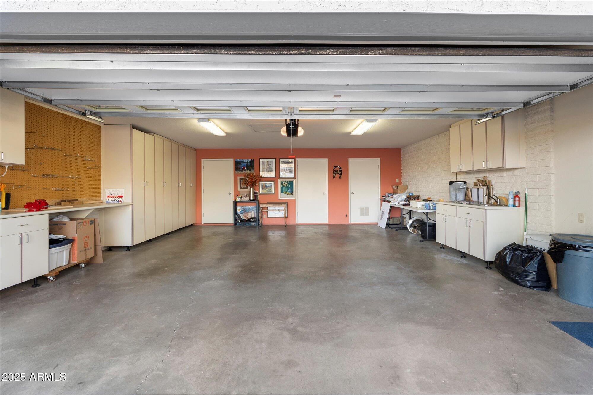 7740 E HORIZON Drive