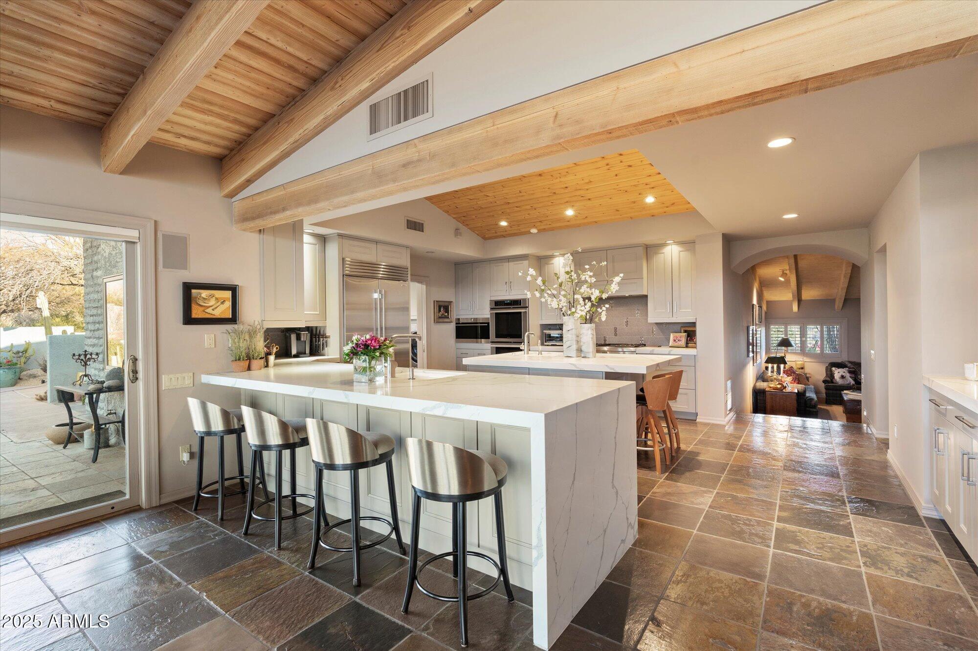 7740 E HORIZON Drive