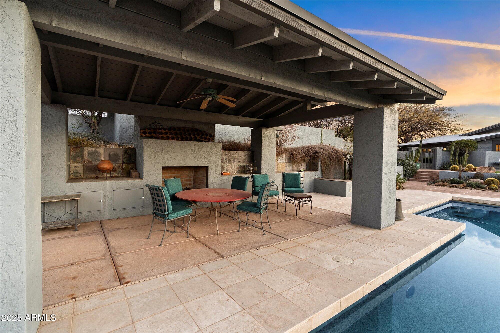 7740 E HORIZON Drive