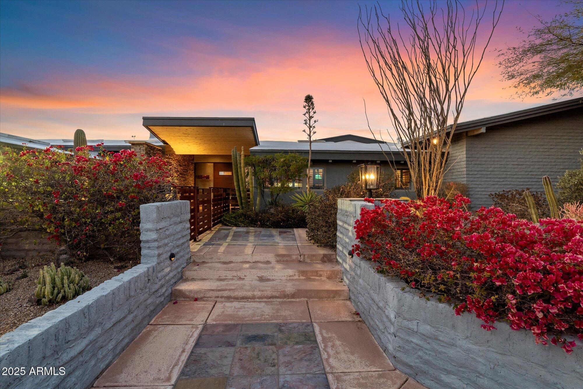 7740 E HORIZON Drive