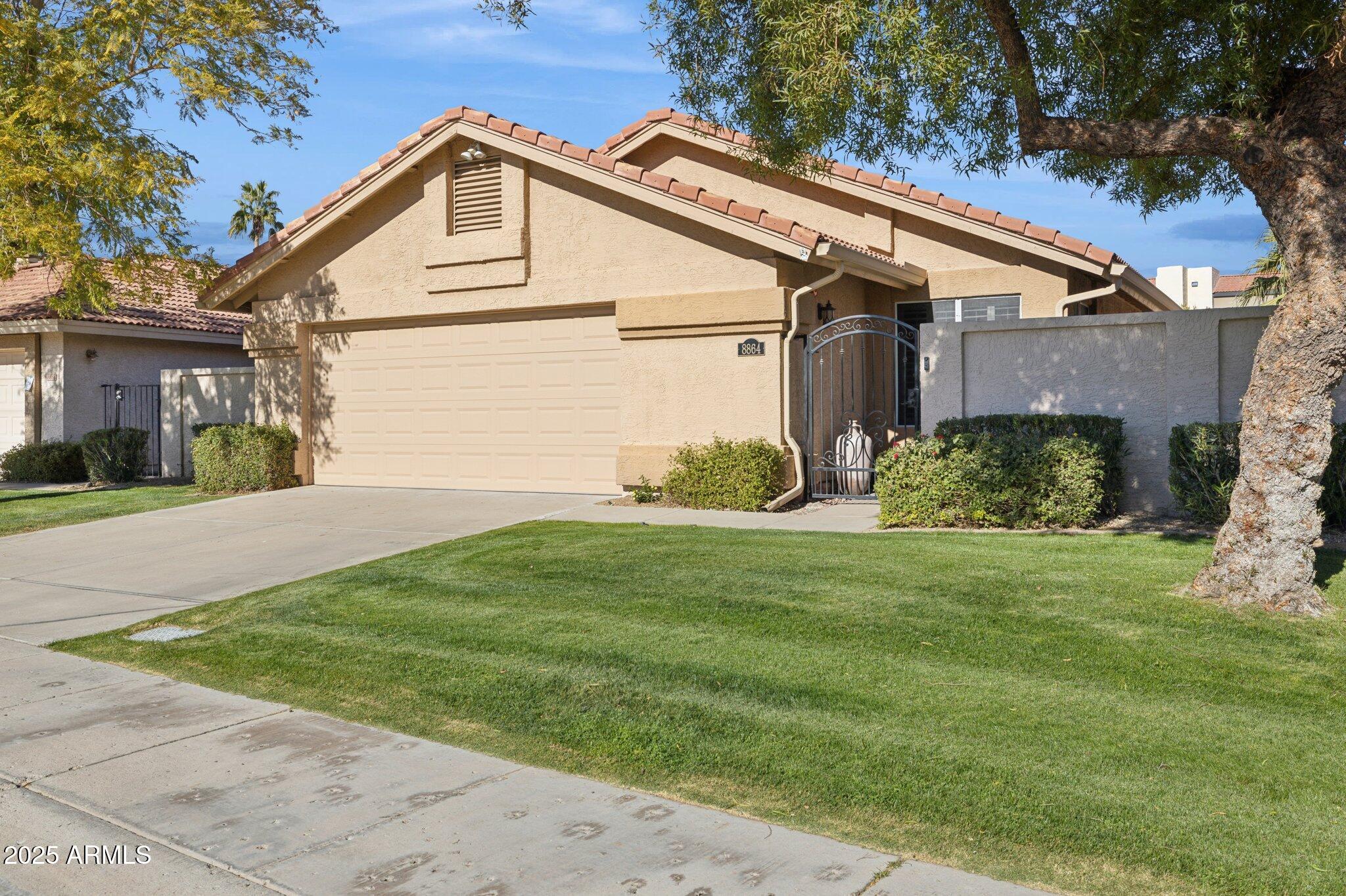 8864 E Sunnyside Drive
