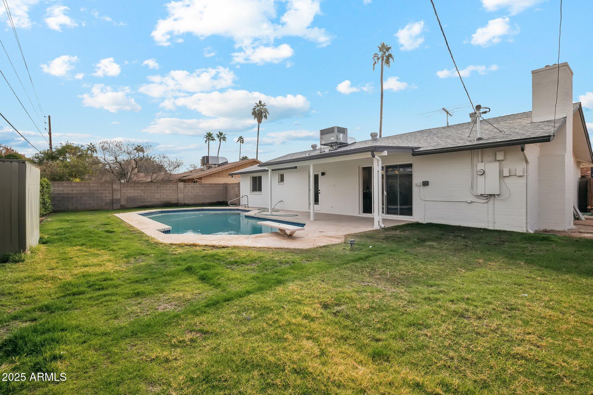 1644 W GRISWOLD Road