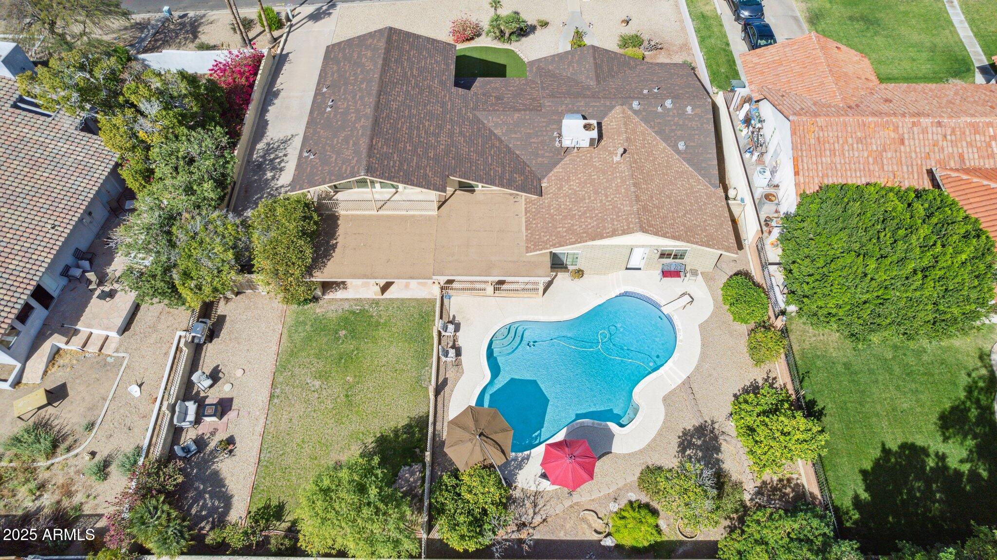 2231 E Orangewood Avenue